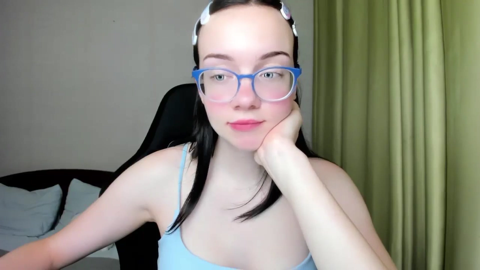 Gallery image thumbnail from Baby_Melania's myfreecams stream on, 08/05/2025, 21:50 image 6 of 20