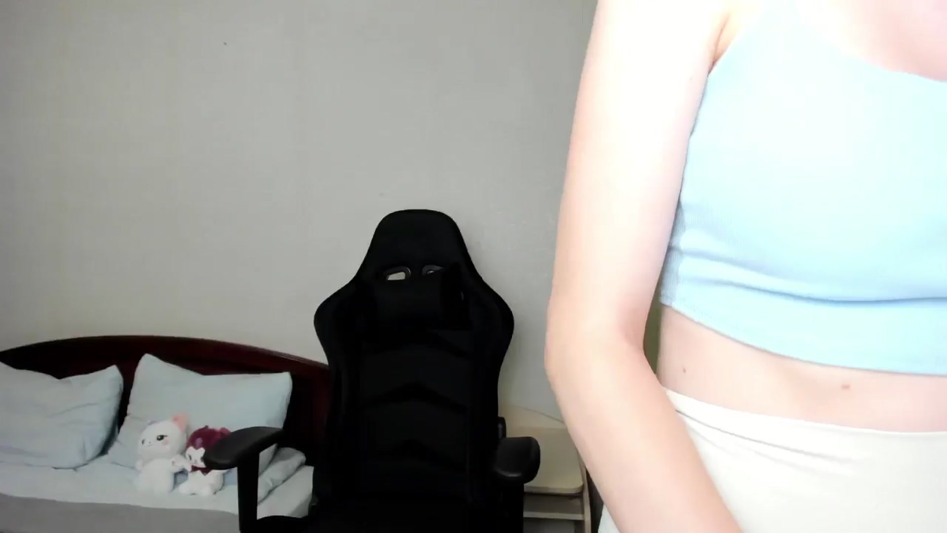 Gallery image thumbnail from Baby_Melania's myfreecams stream on, 08/05/2025, 21:50 image 15 of 20