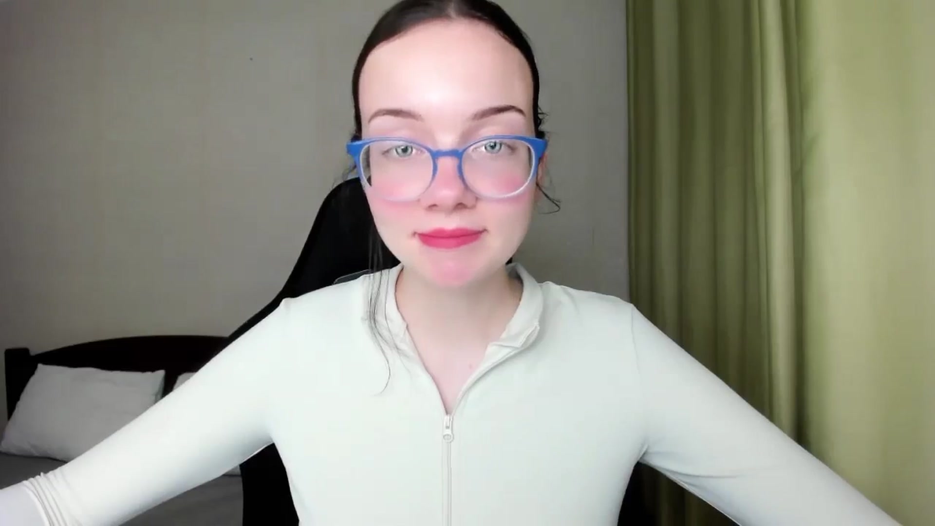 Gallery image thumbnail from Baby_Melania's myfreecams stream on, 08/06/2025, 23:14 image 2 of 20