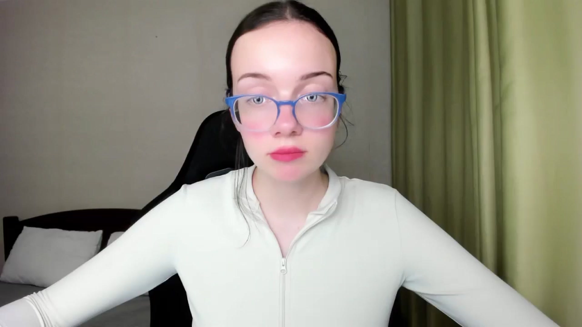 Gallery image thumbnail from Baby_Melania's myfreecams stream on, 08/06/2025, 23:14 image 19 of 20