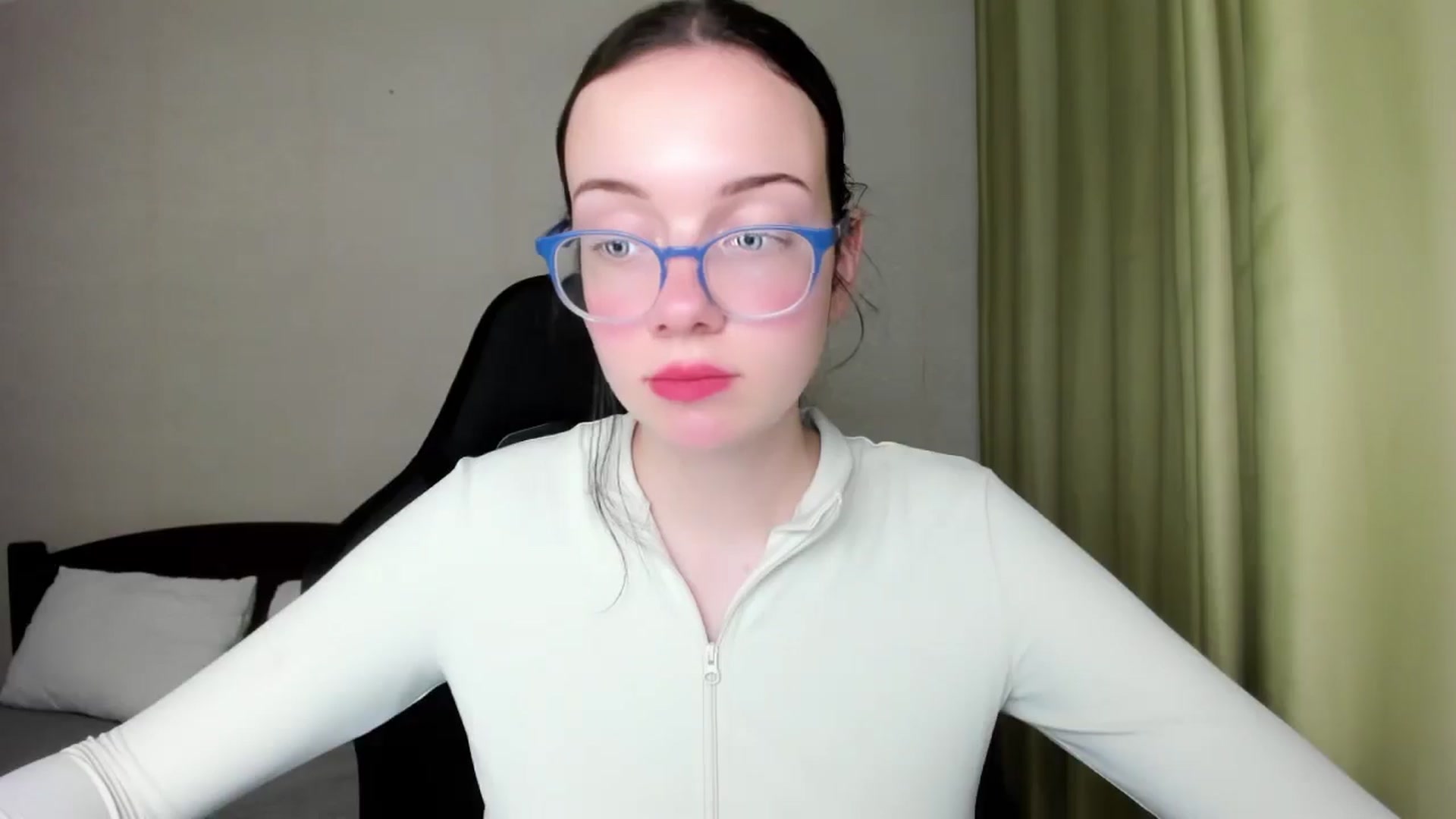 Gallery image thumbnail from Baby_Melania's myfreecams stream on, 08/06/2025, 23:14 image 18 of 20