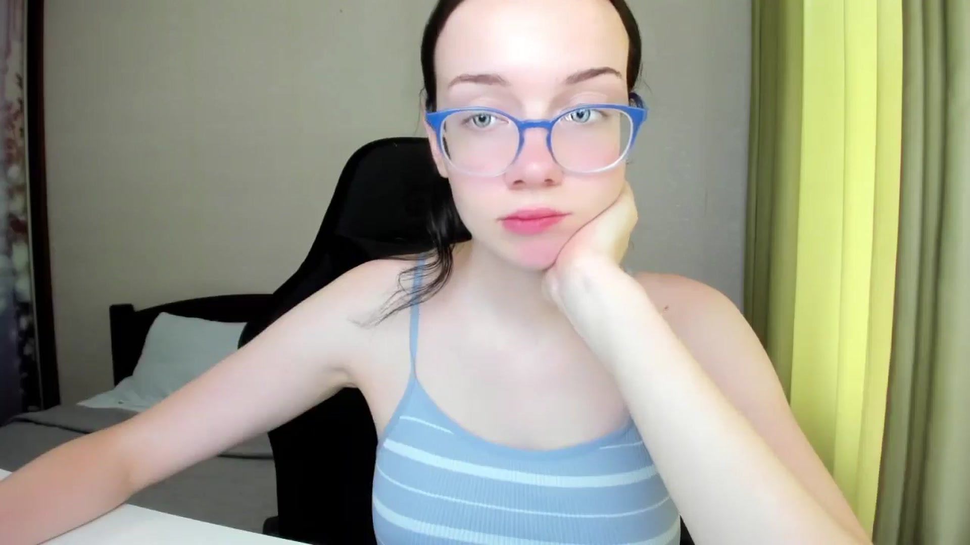 Gallery image thumbnail from Baby_Melania's myfreecams stream on, 08/09/2025, 12:56 image 13 of 20