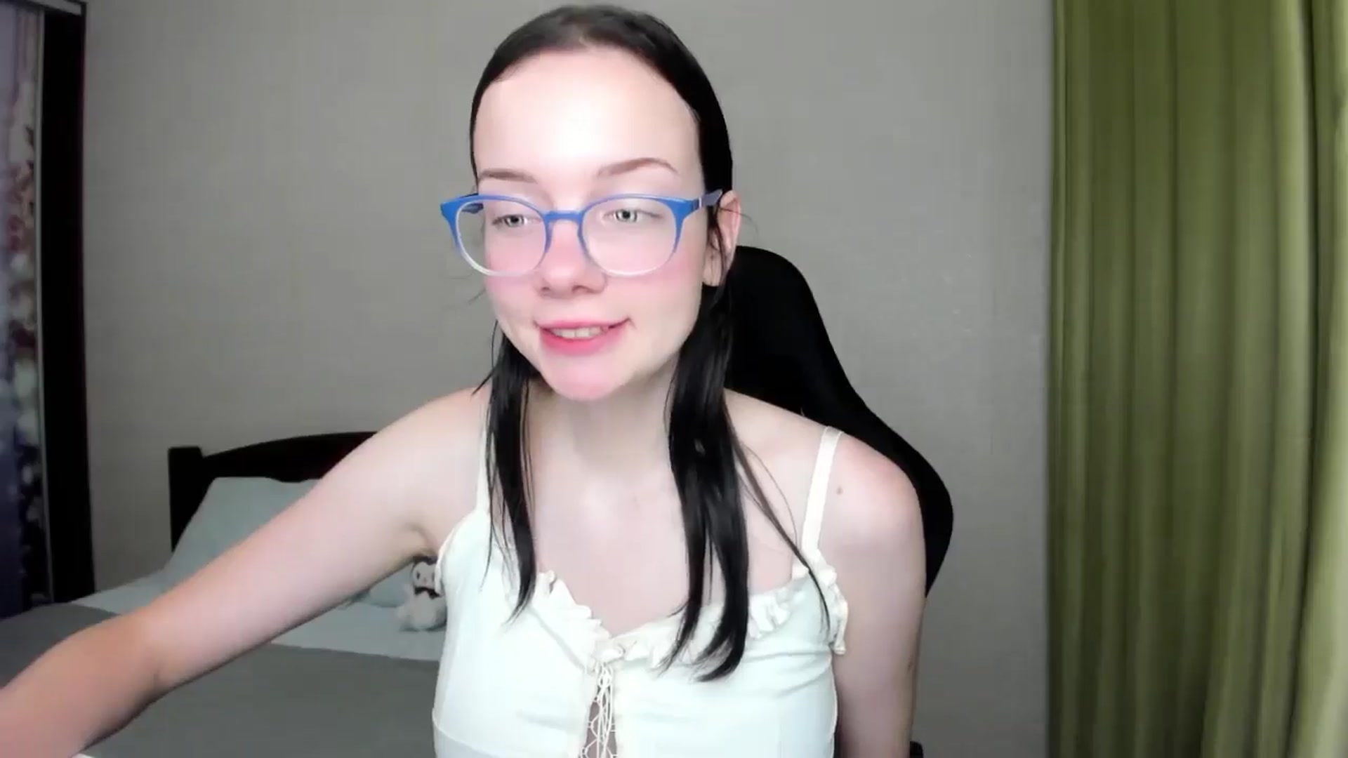 Gallery image thumbnail from Baby_Melania's myfreecams stream on, 08/14/2025, 19:23 image 19 of 20
