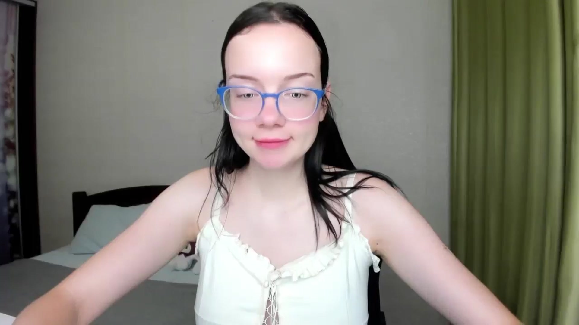 Gallery image thumbnail from Baby_Melania's myfreecams stream on, 08/14/2025, 19:23 image 9 of 20