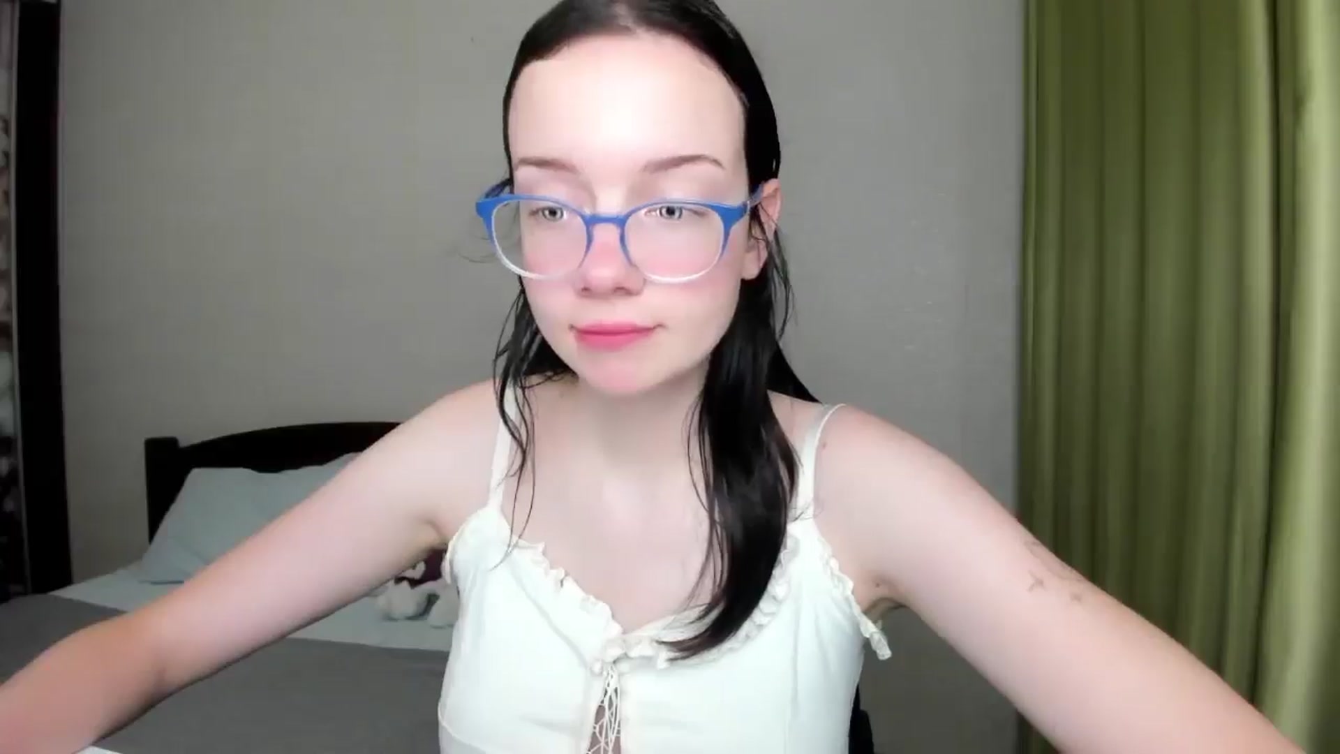 Gallery image thumbnail from Baby_Melania's myfreecams stream on, 08/14/2025, 19:23 image 4 of 20