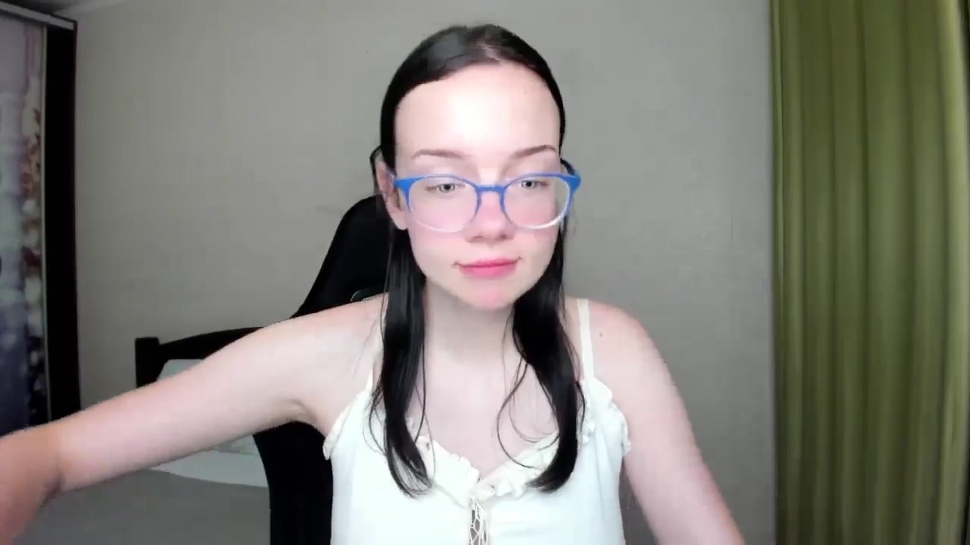 Gallery image thumbnail from Baby_Melania's myfreecams stream on, 08/14/2025, 20:56 image 7 of 20