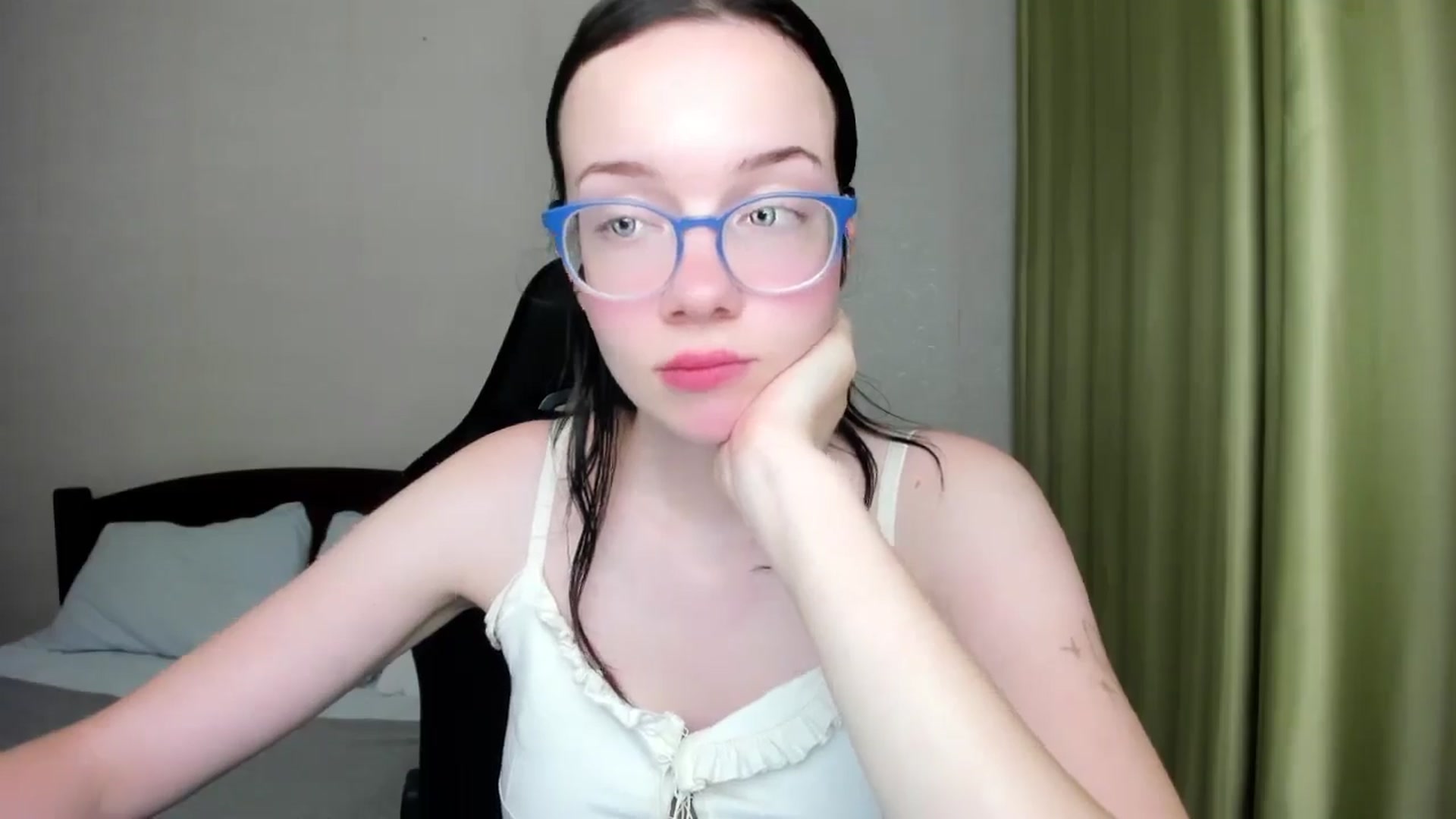 Gallery image thumbnail from Baby_Melania's myfreecams stream on, 08/15/2025, 01:16 image 10 of 20