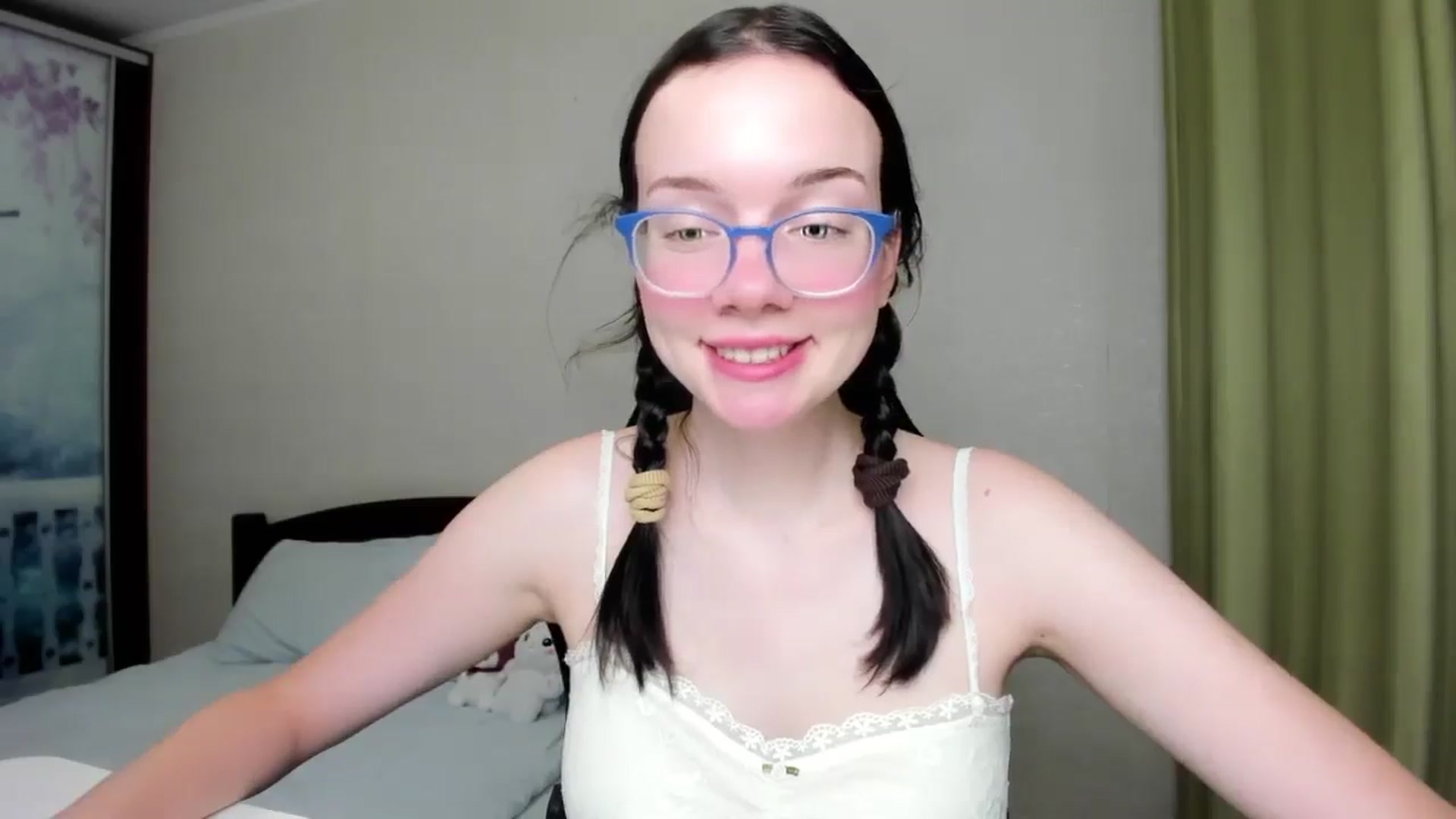 Gallery image thumbnail from Baby_Melania's myfreecams stream on, 08/16/2025, 20:31 image 6 of 20