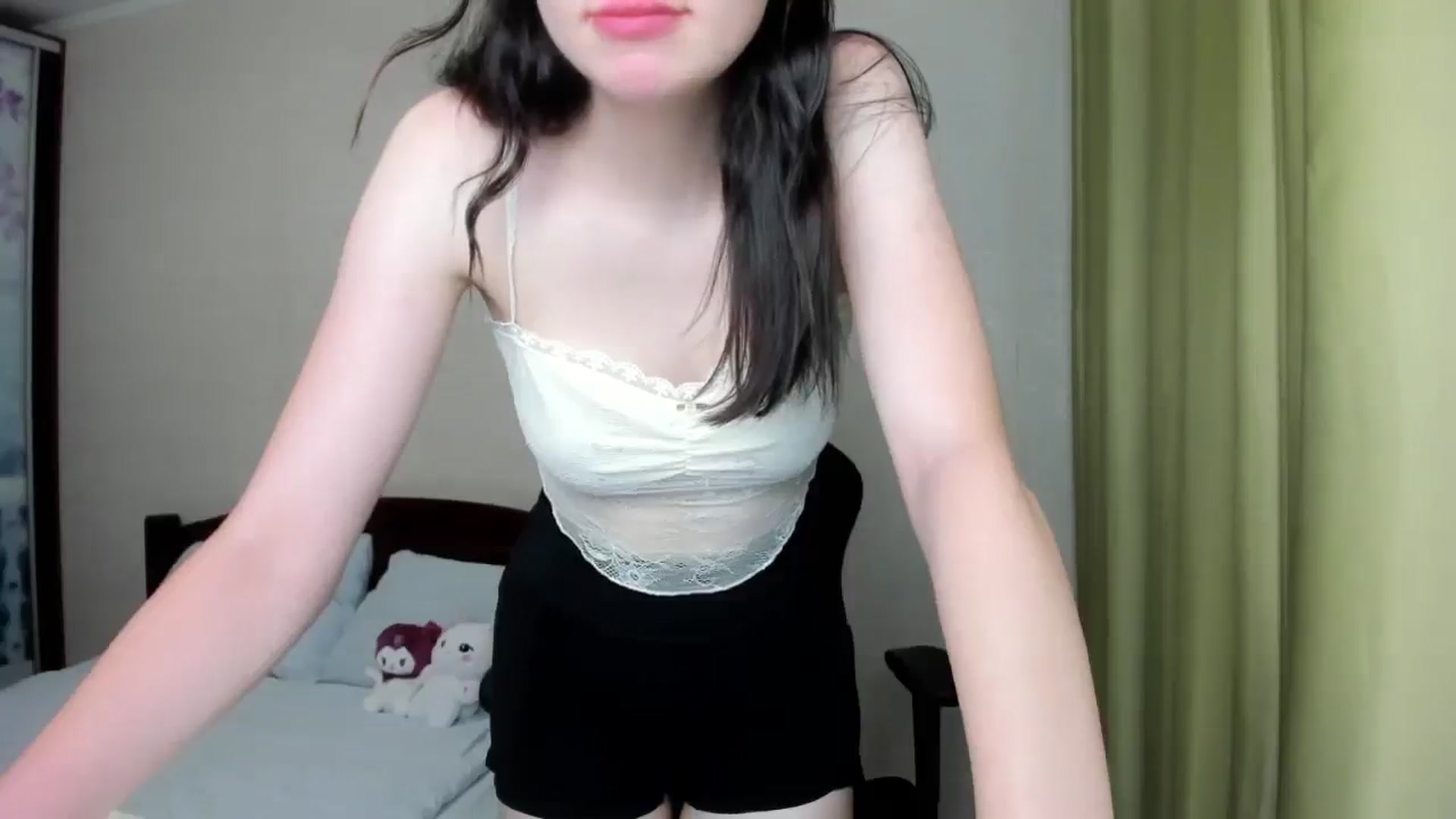 Gallery image thumbnail from Baby_Melania's myfreecams stream on, 08/17/2025, 24:00 image 4 of 20
