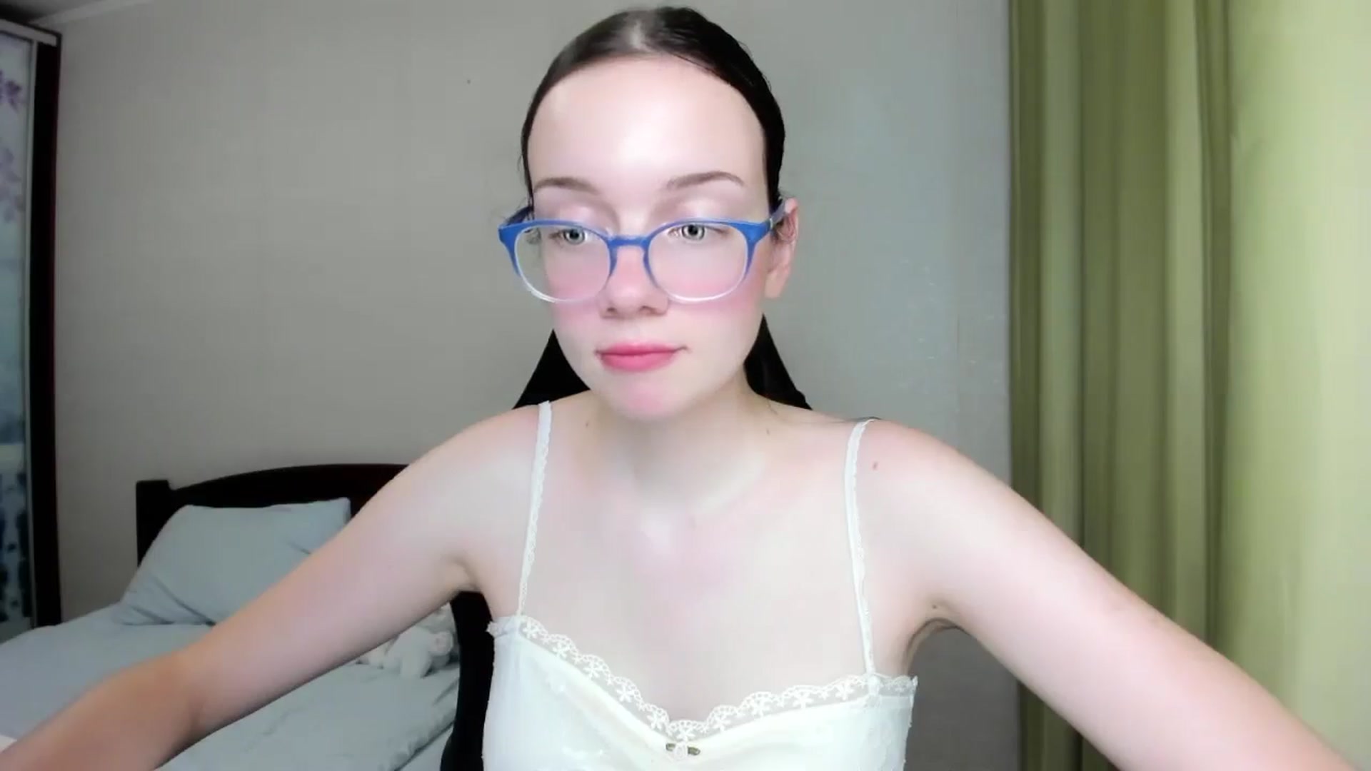 Gallery image thumbnail from Baby_Melania's myfreecams stream on, 08/17/2025, 24:19 image 4 of 20