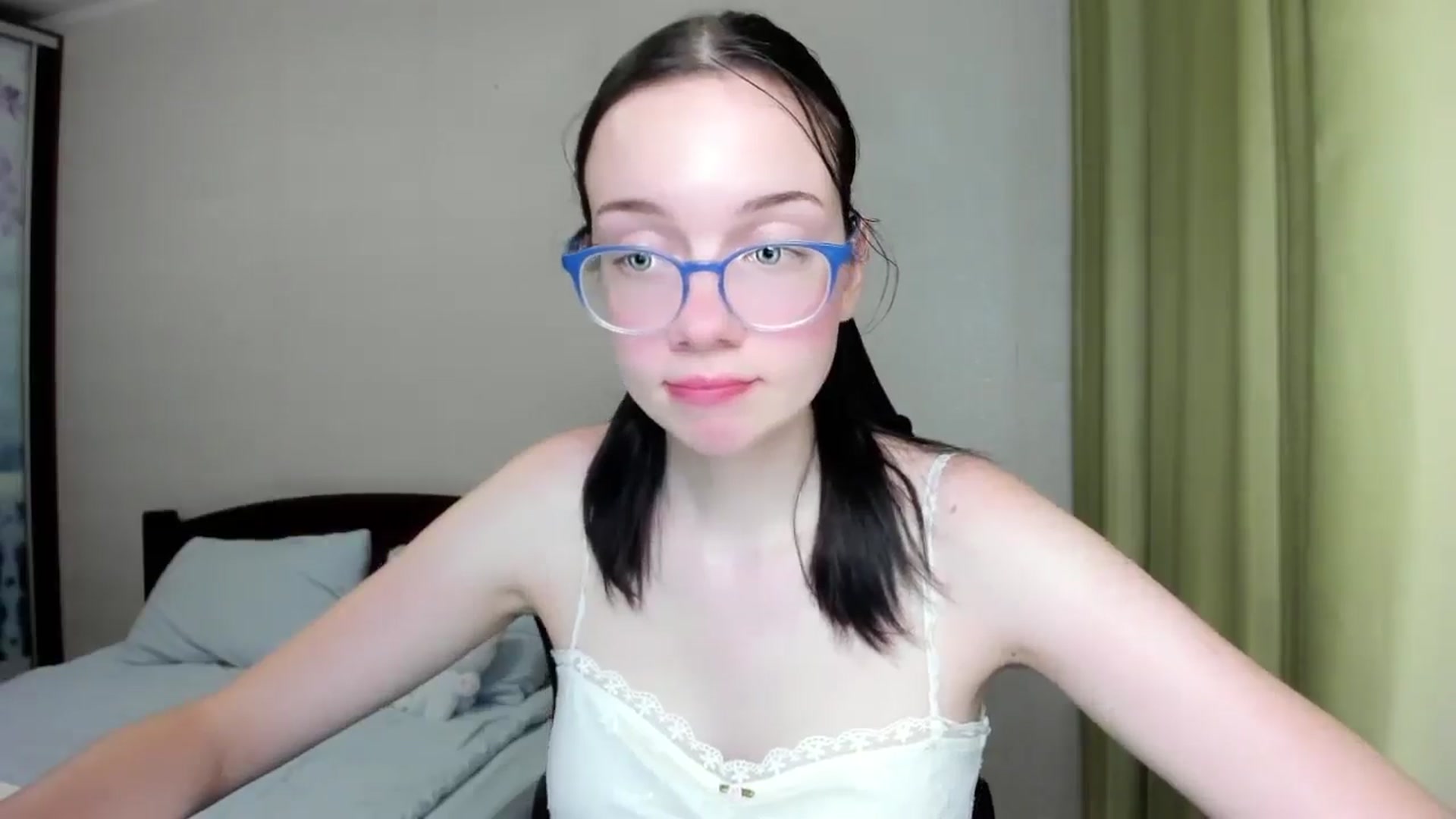 Gallery image thumbnail from Baby_Melania's myfreecams stream on, 08/17/2025, 24:19 image 19 of 20