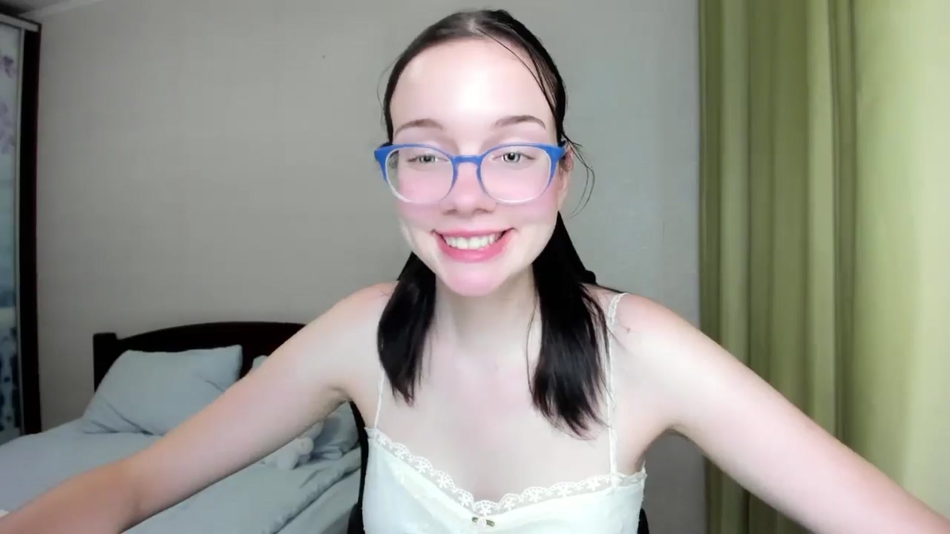 Gallery image thumbnail from Baby_Melania's myfreecams stream on, 08/17/2025, 24:19 image 20 of 20