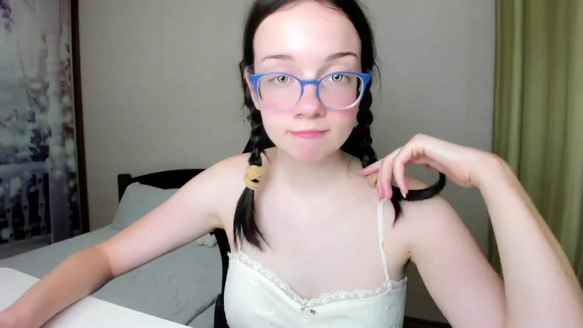 Gallery image thumbnail from Baby_Melania's myfreecams stream on, 08/18/2025, 24:00 image 9 of 20