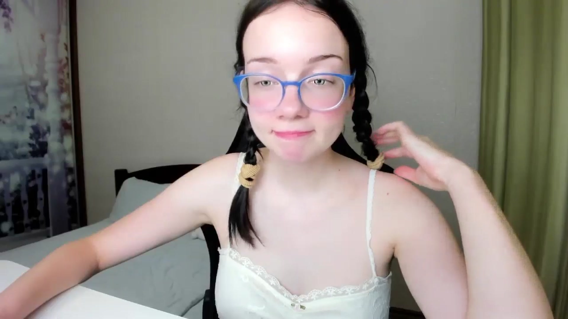 Gallery image thumbnail from Baby_Melania's myfreecams stream on, 08/18/2025, 24:00 image 8 of 20