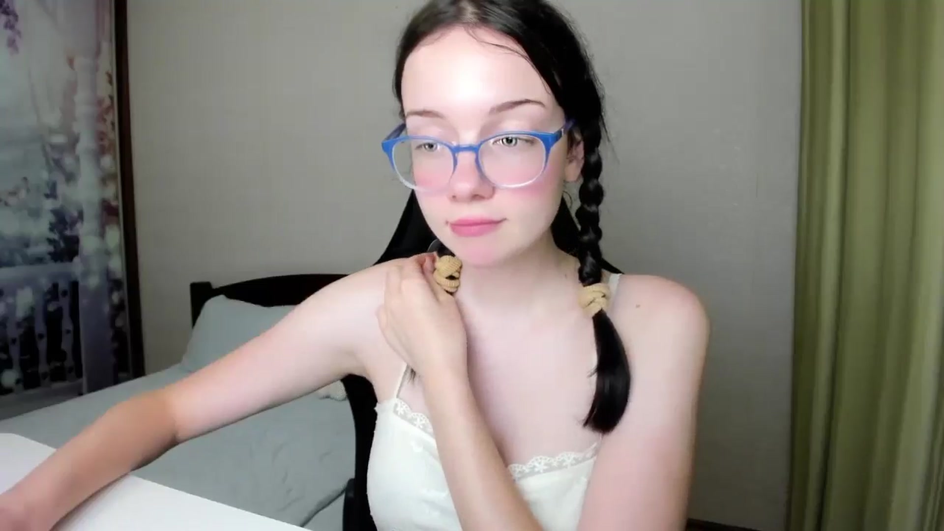 Gallery image thumbnail from Baby_Melania's myfreecams stream on, 08/18/2025, 24:00 image 11 of 20
