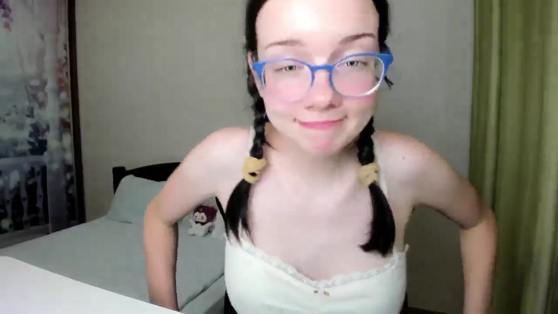 Gallery image thumbnail from Baby_Melania's myfreecams stream on, 08/18/2025, 24:00 image 15 of 20
