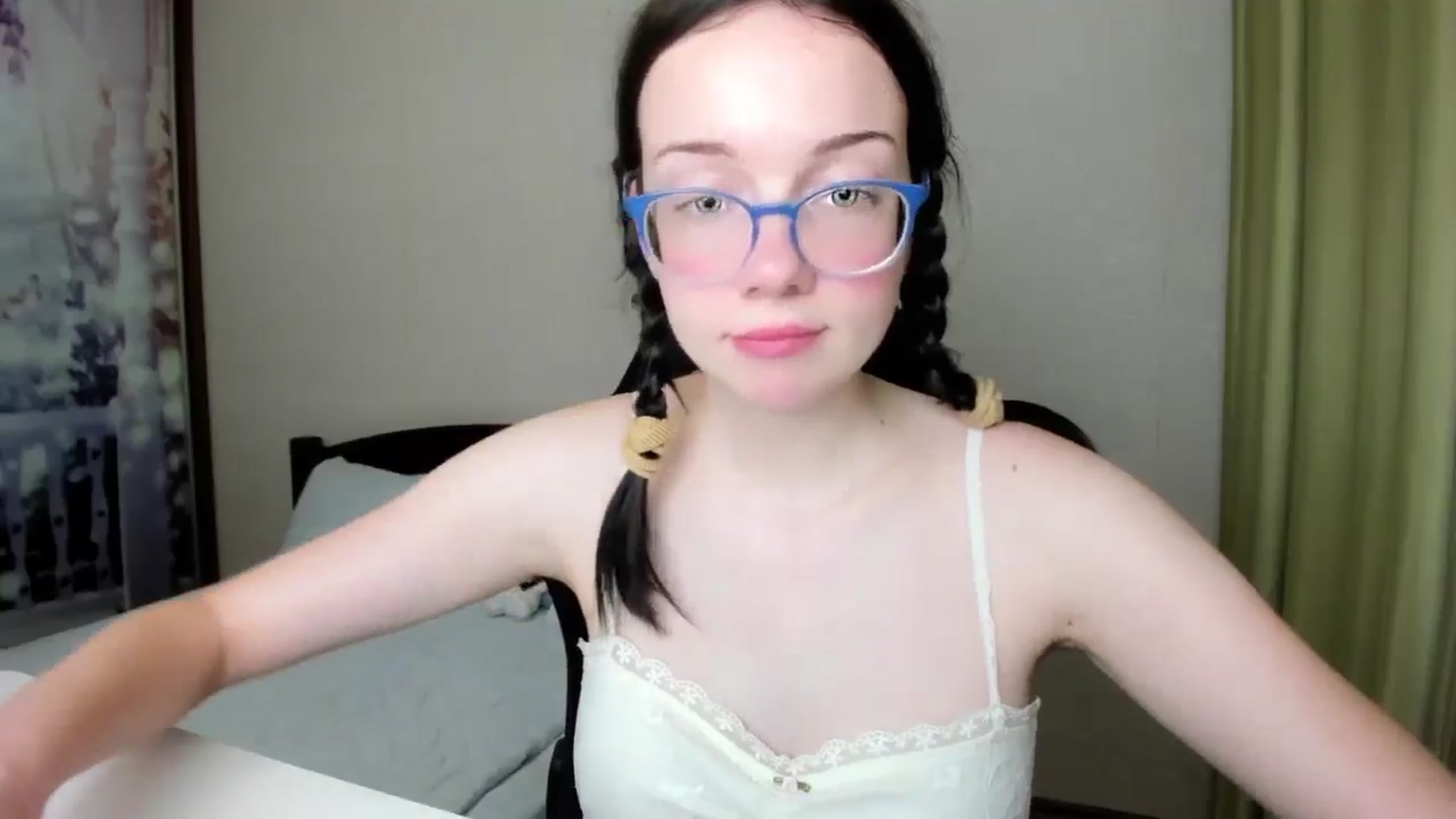 Gallery image thumbnail from Baby_Melania's myfreecams stream on, 08/18/2025, 24:00 image 2 of 20