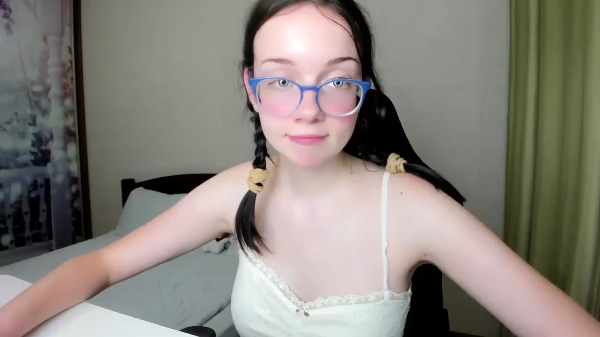Gallery image thumbnail from Baby_Melania's myfreecams stream on, 08/18/2025, 01:12 image 1 of 20