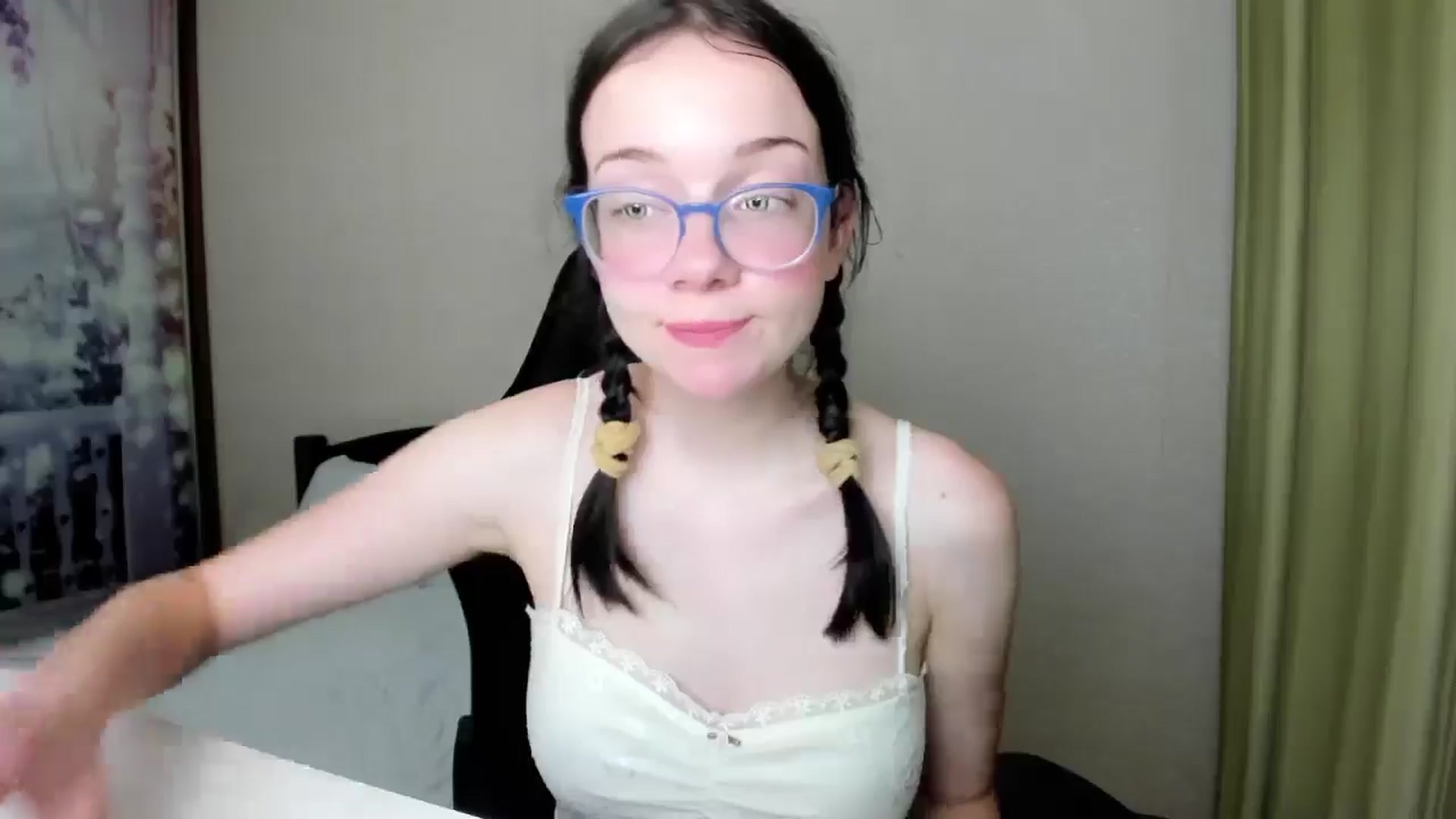 Gallery image thumbnail from Baby_Melania's myfreecams stream on, 08/18/2025, 01:12 image 8 of 20