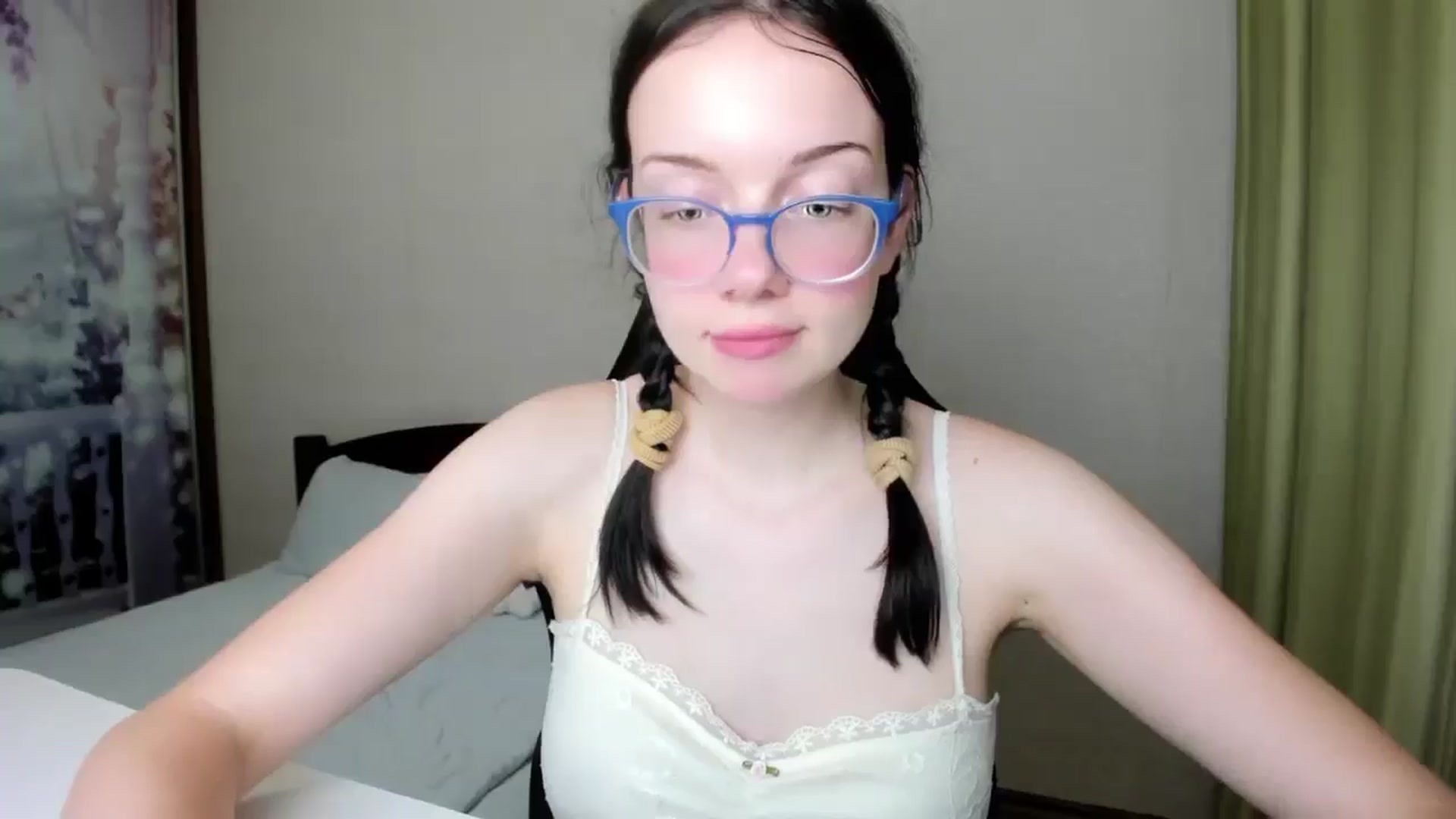 Gallery image thumbnail from Baby_Melania's myfreecams stream on, 08/18/2025, 01:12 image 6 of 20
