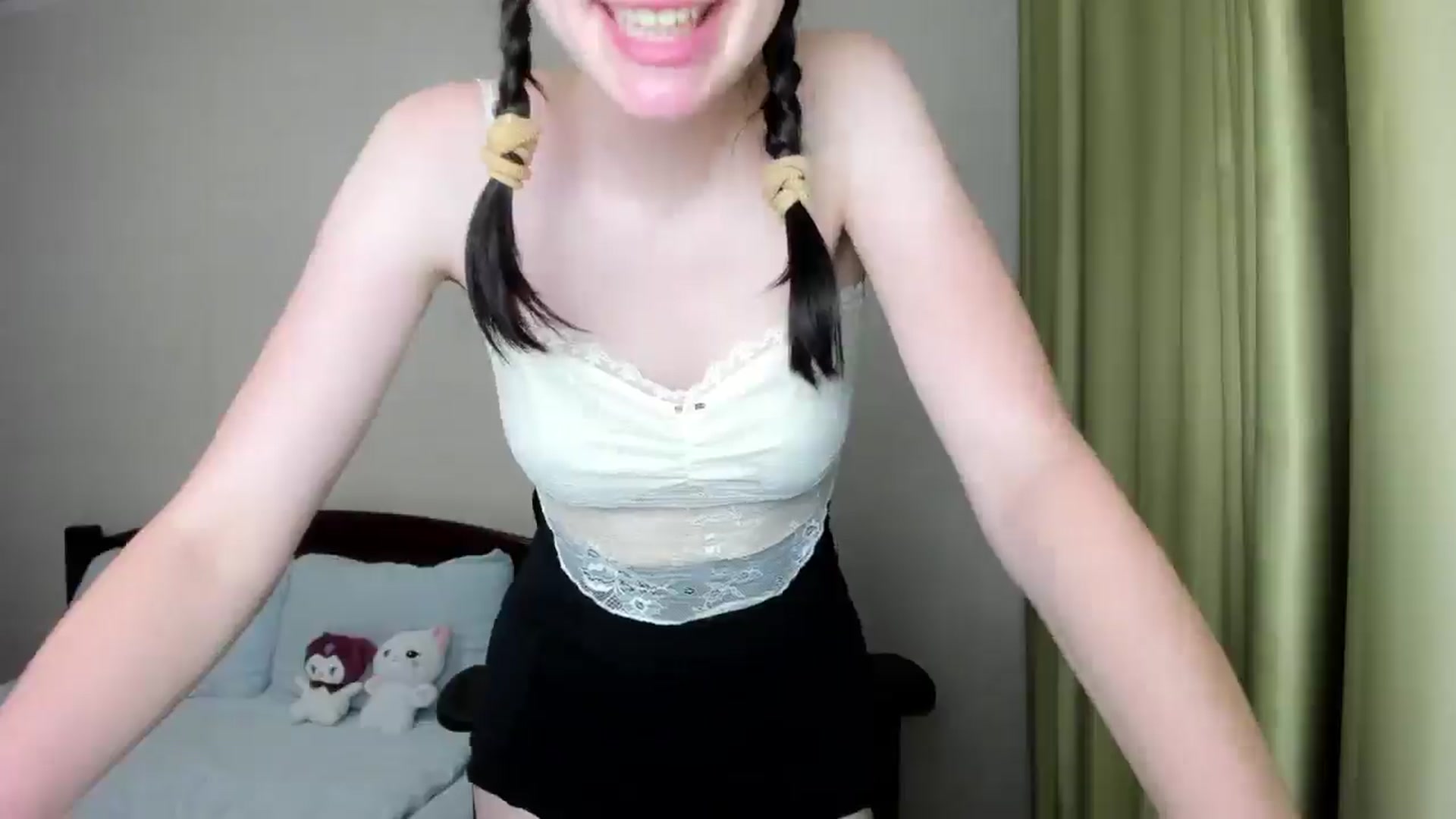 Gallery image thumbnail from Baby_Melania's myfreecams stream on, 08/18/2025, 01:12 image 12 of 20