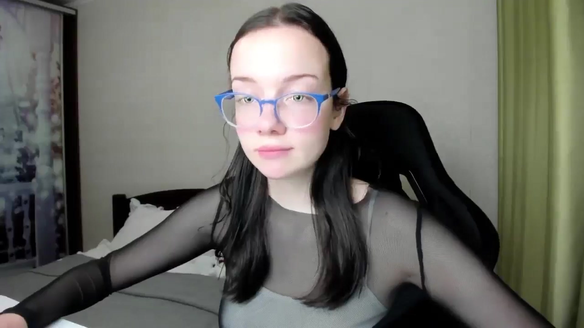 Gallery image thumbnail from Baby_Melania's myfreecams stream on, 08/24/2025, 18:10 image 15 of 20