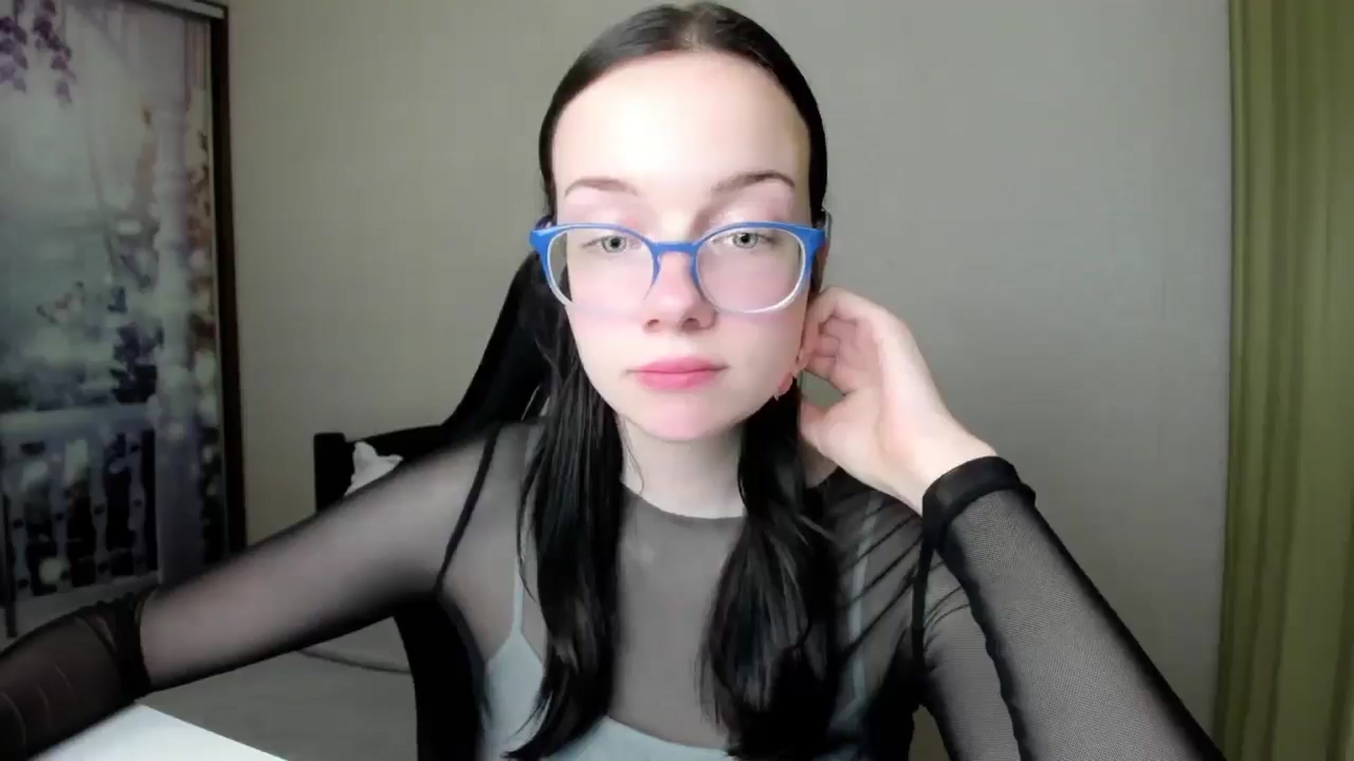 Gallery image thumbnail from Baby_Melania's myfreecams stream on, 08/25/2025, 24:00 image 13 of 20