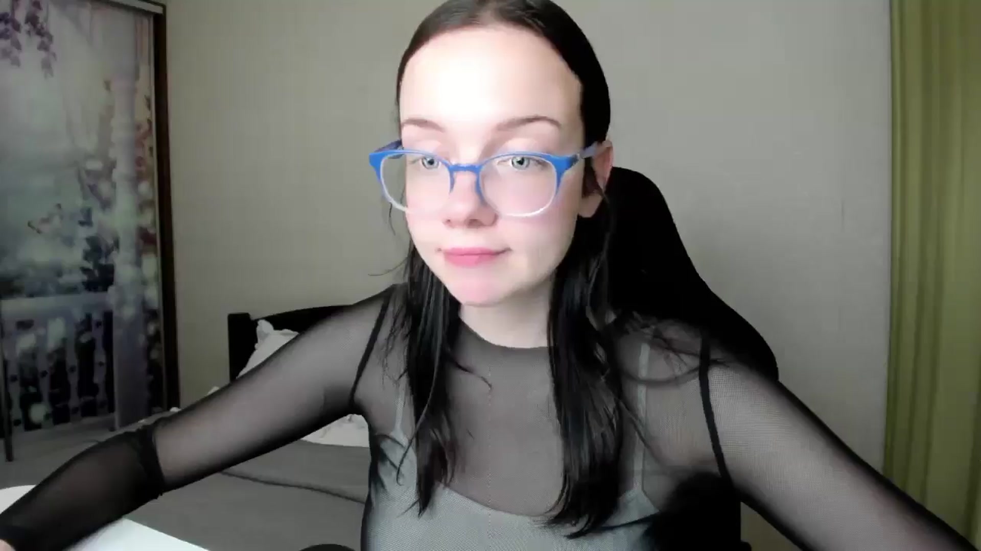 Gallery image thumbnail from Baby_Melania's myfreecams stream on, 08/25/2025, 24:00 image 3 of 20