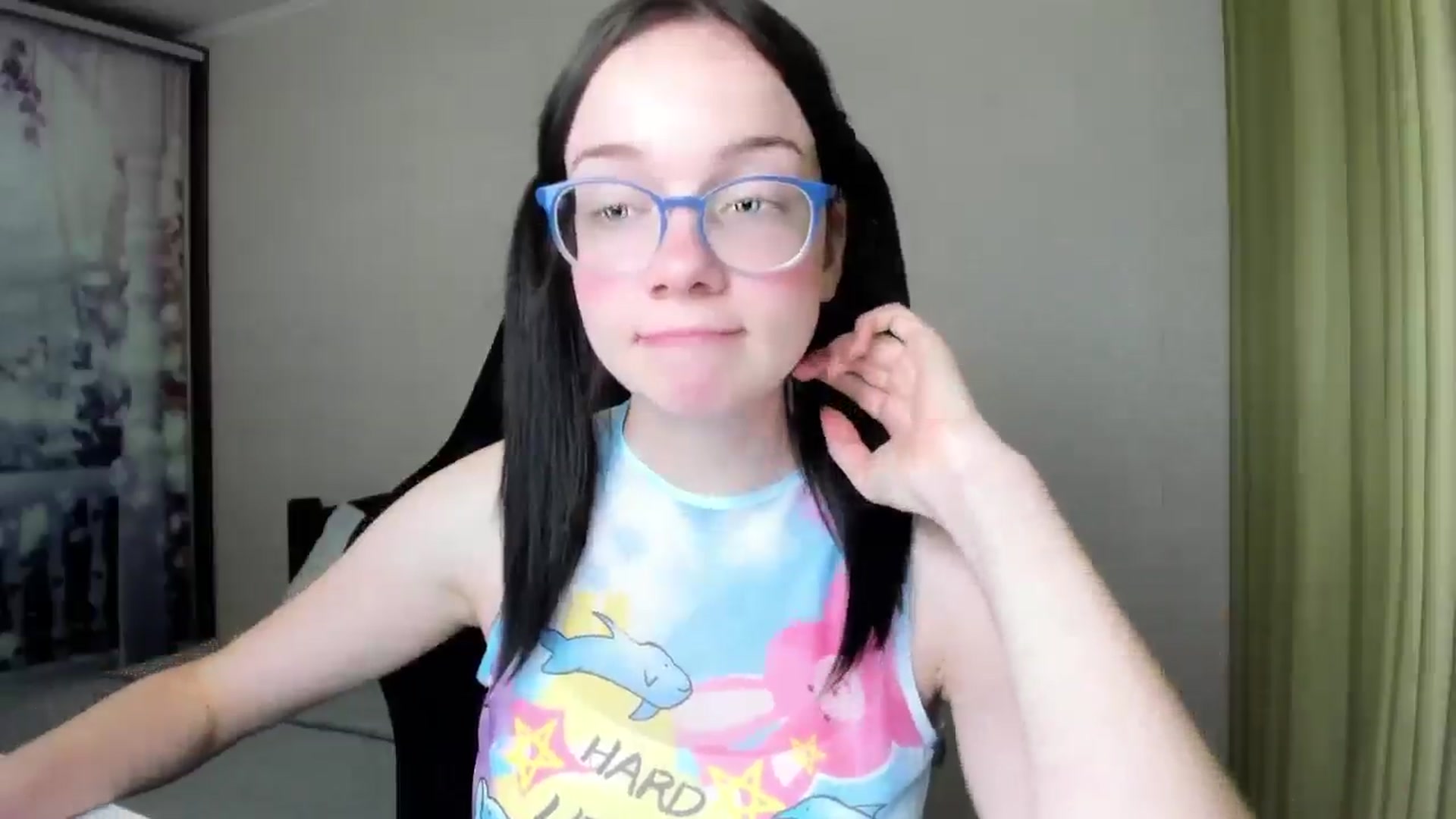 Gallery image thumbnail from Baby_Melania's myfreecams stream on, 08/27/2025, 19:01 image 18 of 20