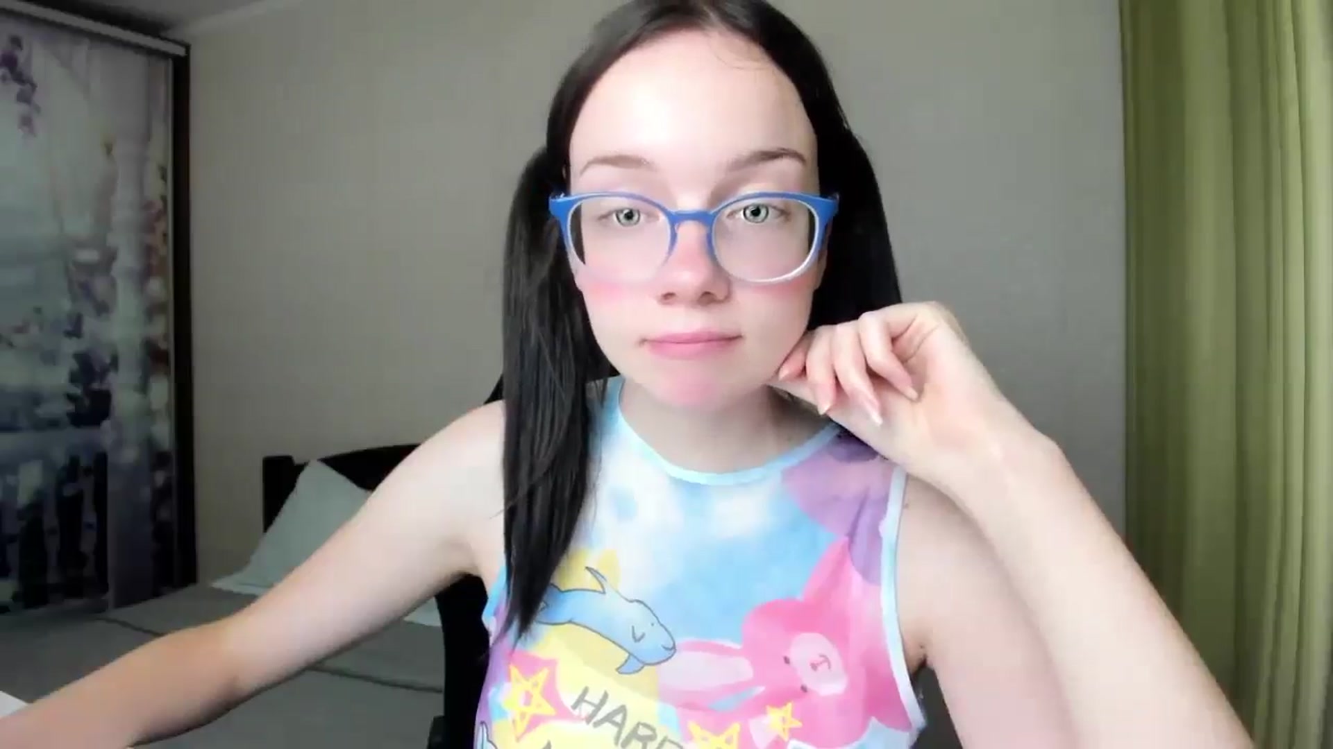 Gallery image thumbnail from Baby_Melania's myfreecams stream on, 08/27/2025, 19:01 image 14 of 20