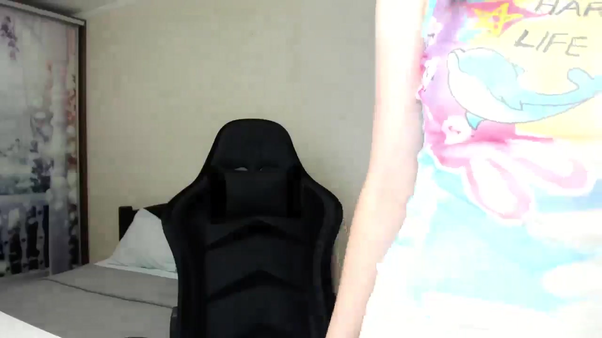 Gallery image thumbnail from Baby_Melania's myfreecams stream on, 08/27/2025, 19:25 image 13 of 20