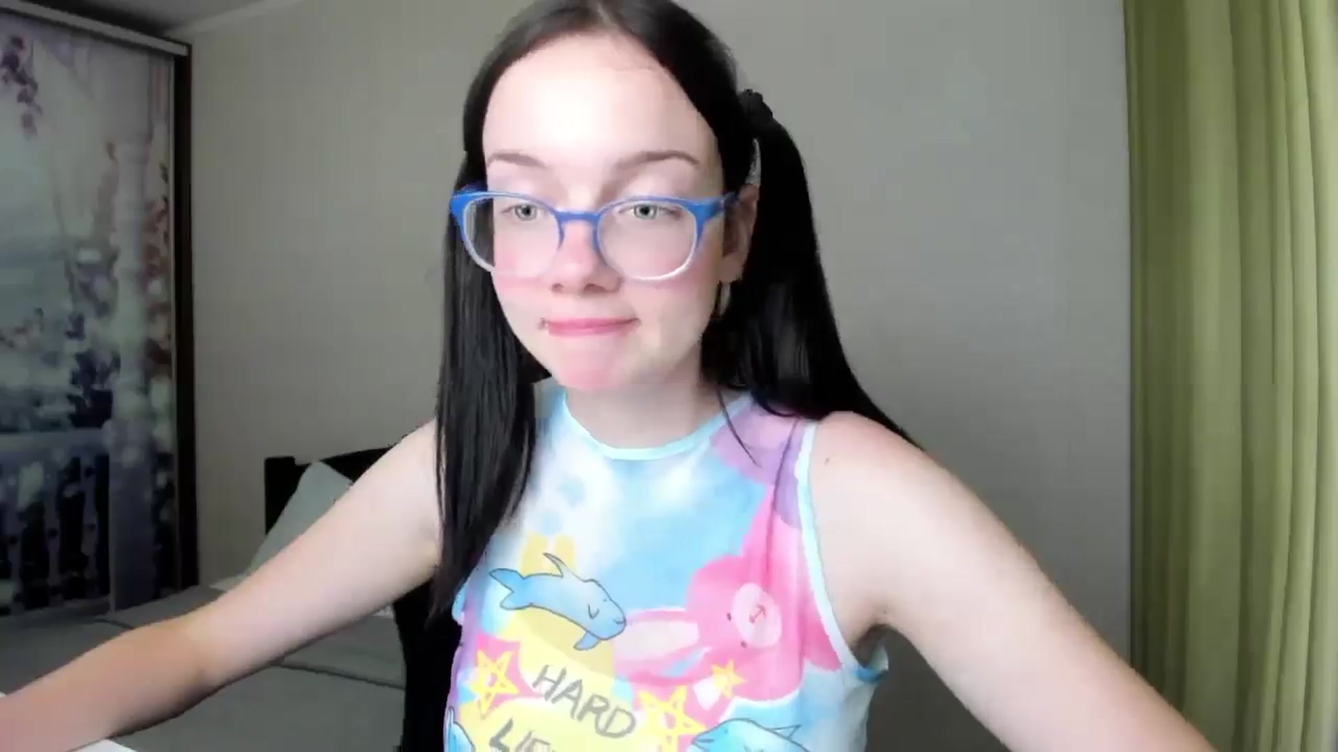 Gallery image thumbnail from Baby_Melania's myfreecams stream on, 08/27/2025, 19:25 image 17 of 20