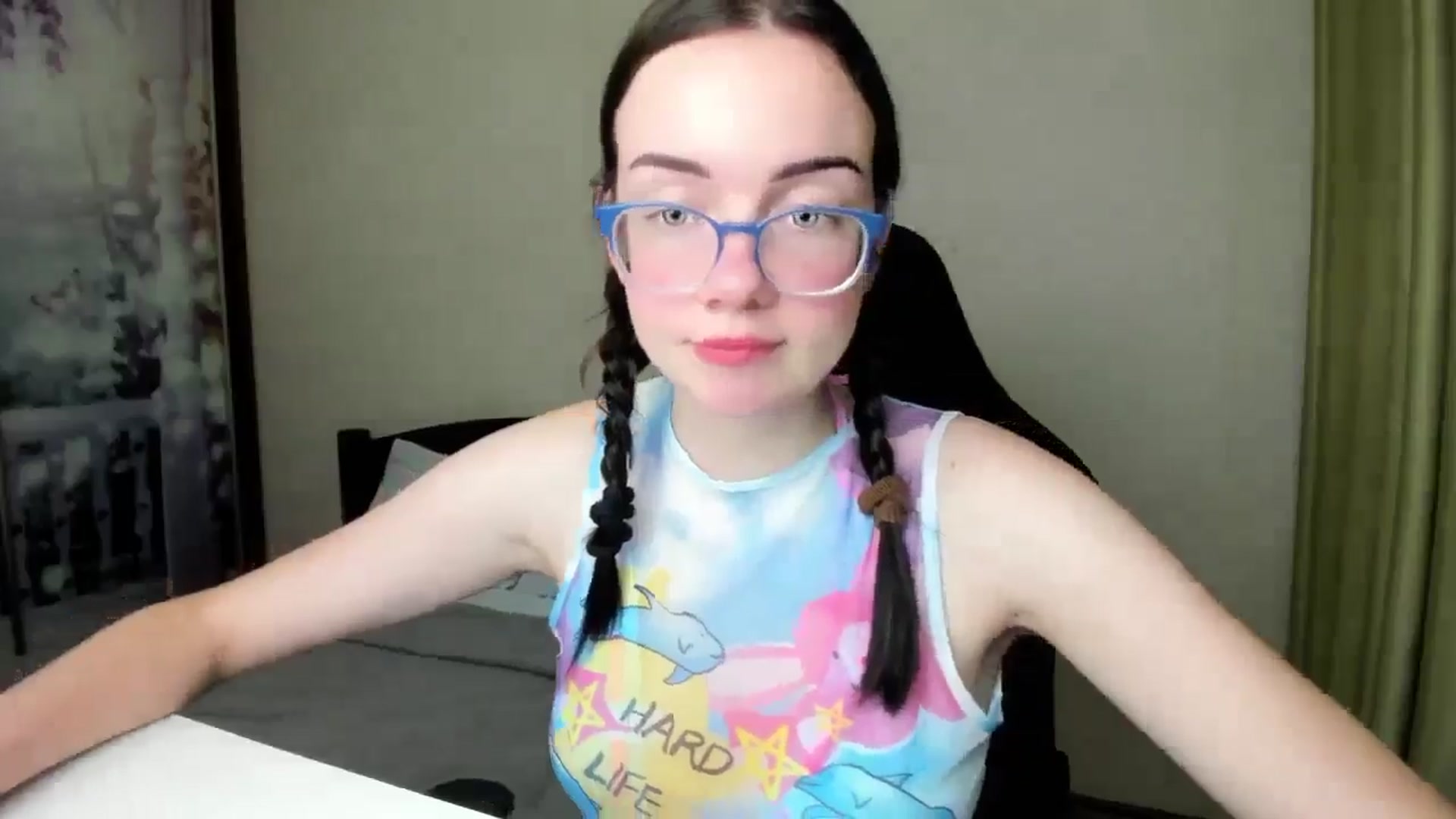 Gallery image thumbnail from Baby_Melania's myfreecams stream on, 08/28/2025, 20:42 image 9 of 20