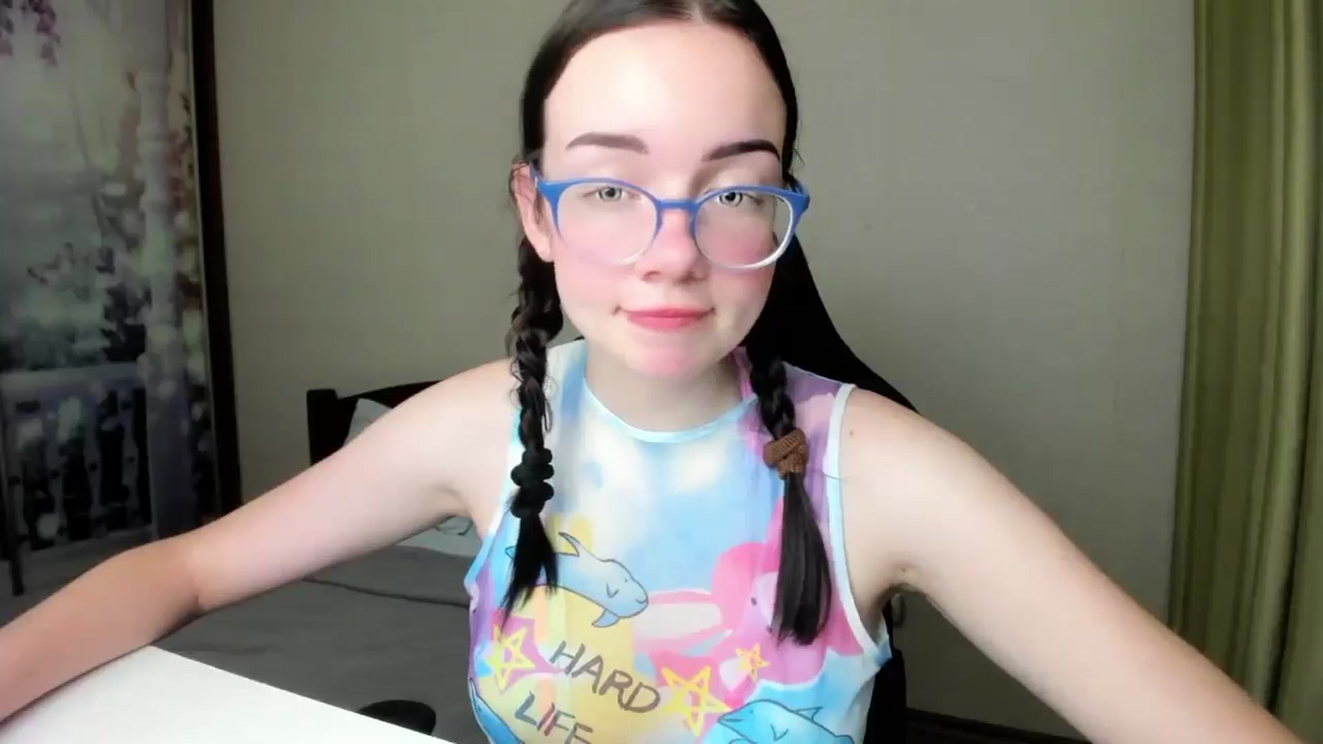 Gallery image thumbnail from Baby_Melania's myfreecams stream on, 08/28/2025, 20:42 image 19 of 20