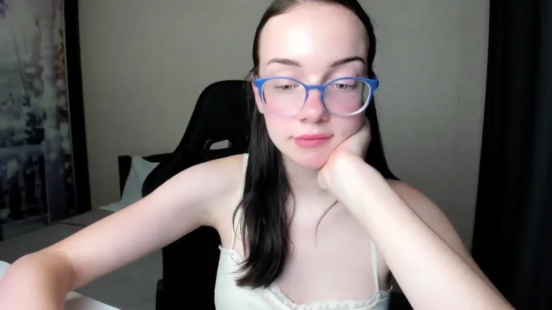 Gallery image thumbnail from Baby_Melania's myfreecams stream on, 08/31/2025, 23:23 image 5 of 20