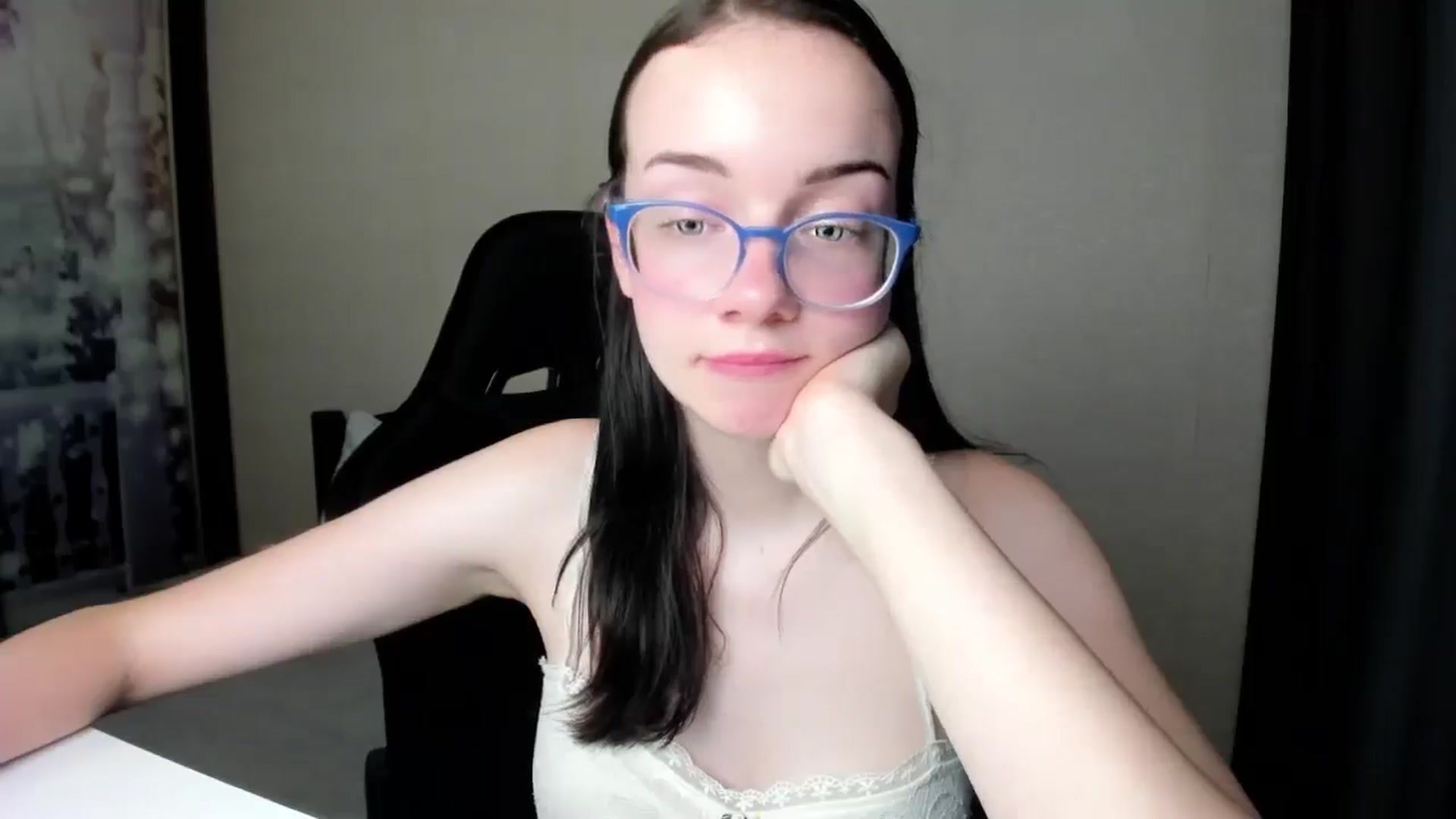 Gallery image thumbnail from Baby_Melania's myfreecams stream on, 08/31/2025, 23:23 image 13 of 20