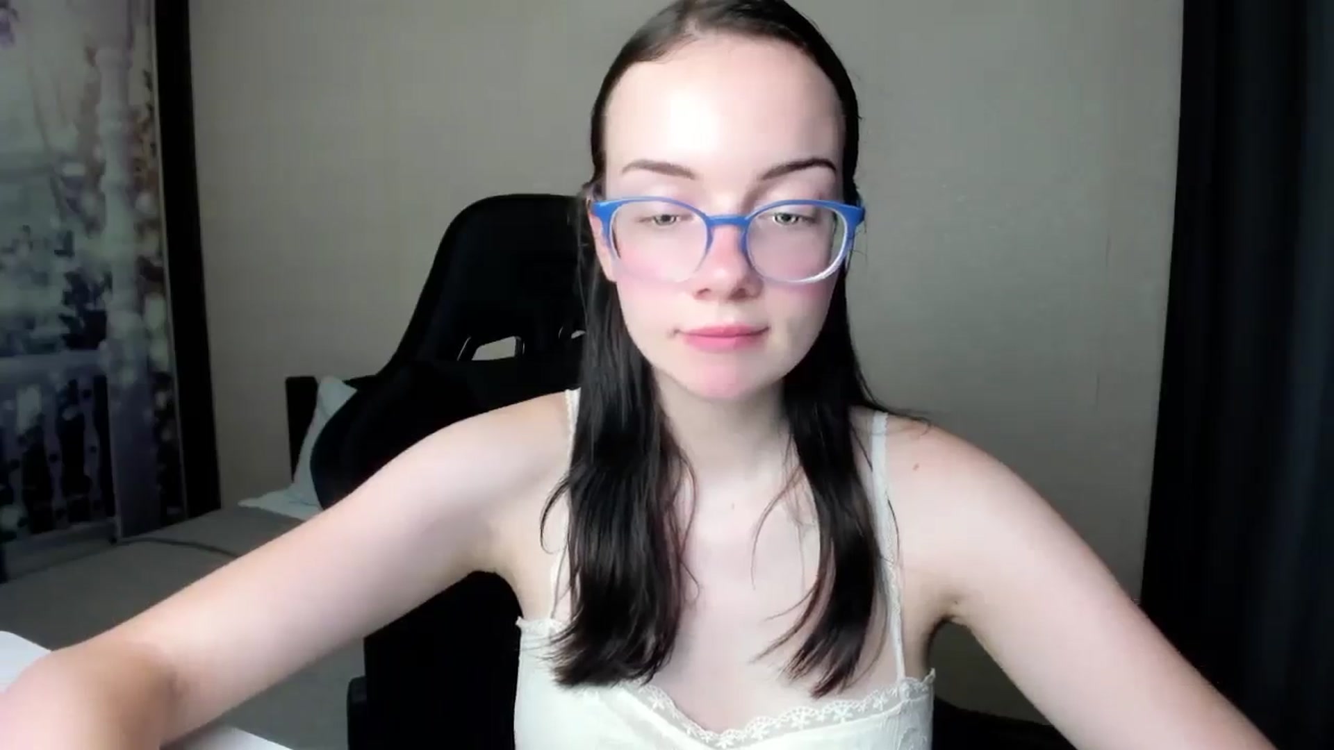 Gallery image thumbnail from Baby_Melania's myfreecams stream on, 08/31/2025, 23:23 image 14 of 20