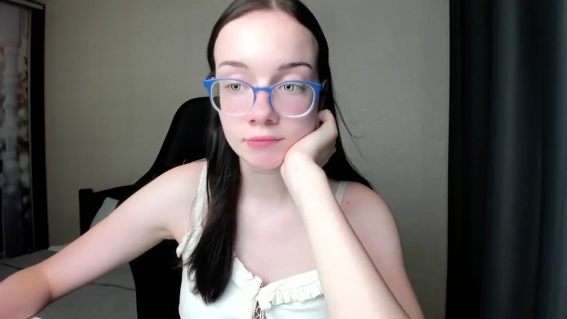 Gallery image thumbnail from Baby_Melania's myfreecams stream on, 09/03/2025, 23:44 image 7 of 20