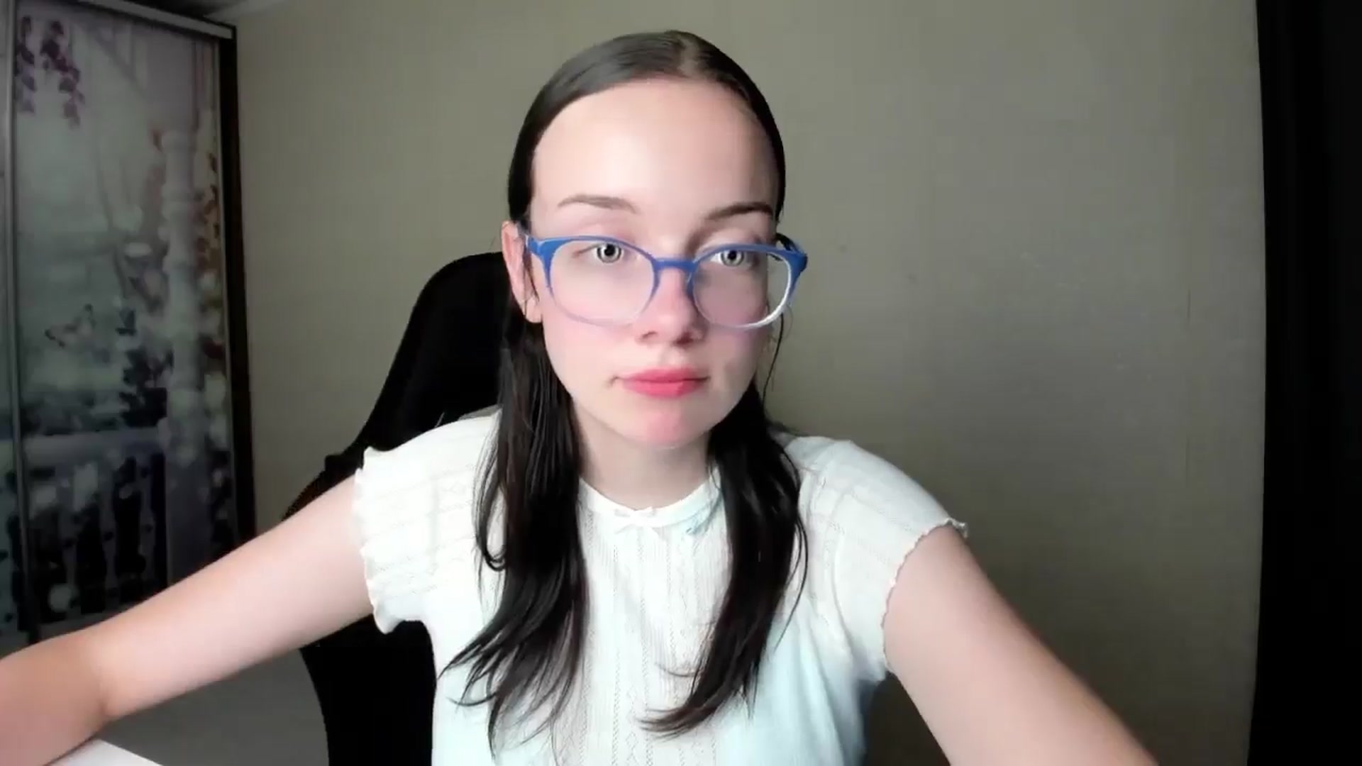 Gallery image thumbnail from Baby_Melania's myfreecams stream on, 09/05/2025, 24:51 image 16 of 20