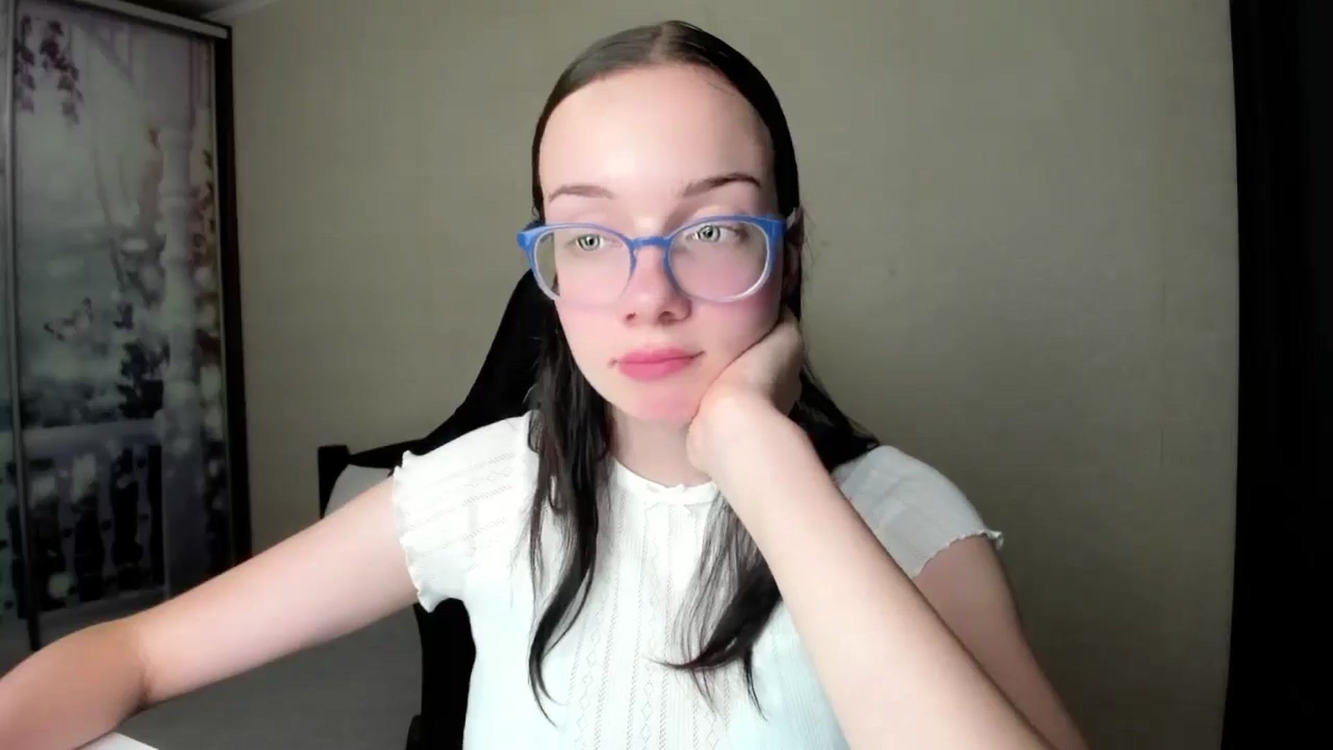 Gallery image thumbnail from Baby_Melania's myfreecams stream on, 09/05/2025, 24:51 image 4 of 20