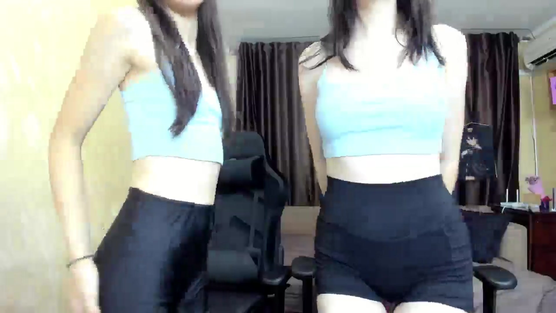 Gallery image thumbnail from Baby_Melania's myfreecams stream on, 09/09/2025, 01:58 image 18 of 20