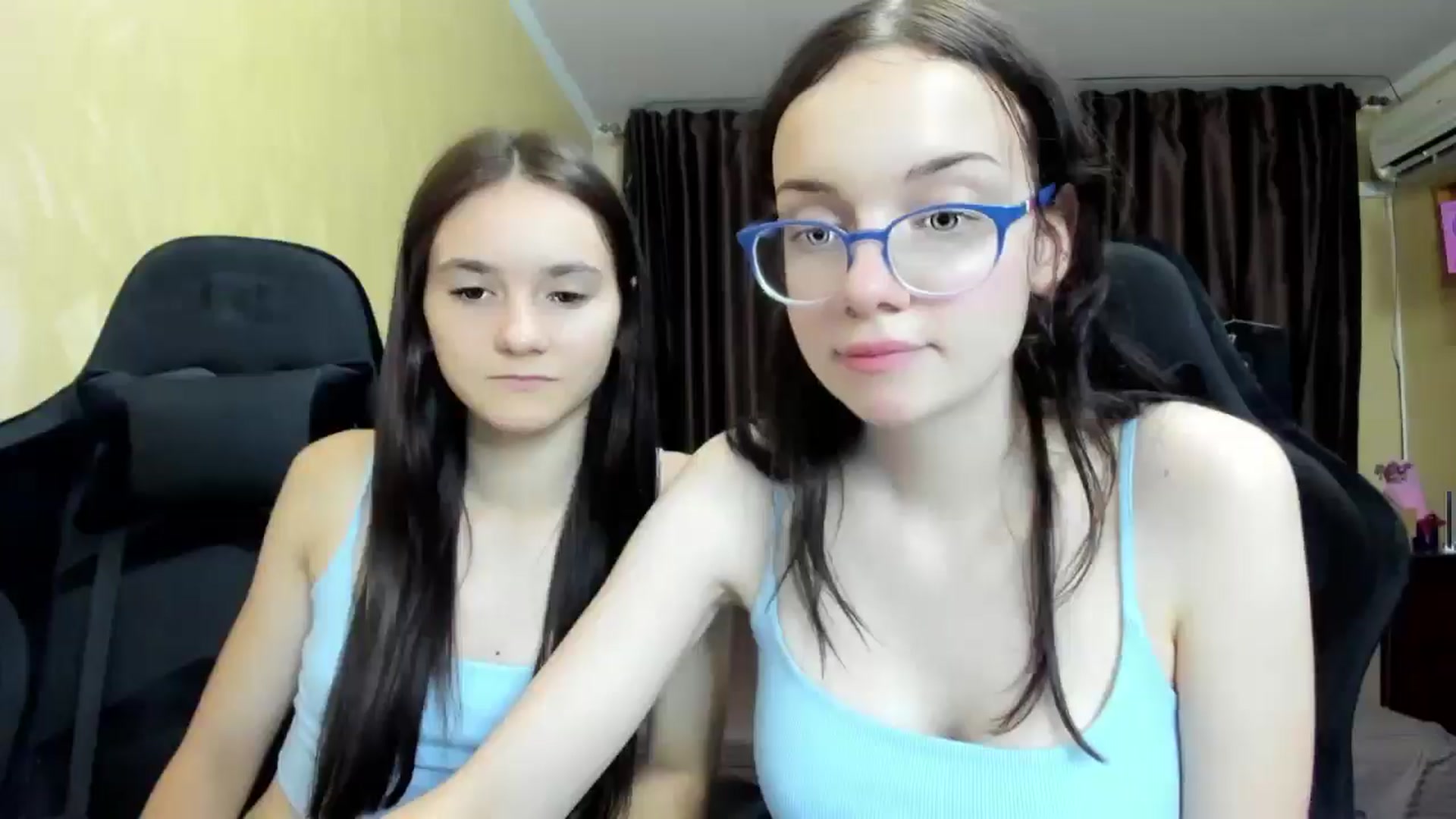Gallery image thumbnail from Baby_Melania's myfreecams stream on, 09/09/2025, 01:58 image 17 of 20