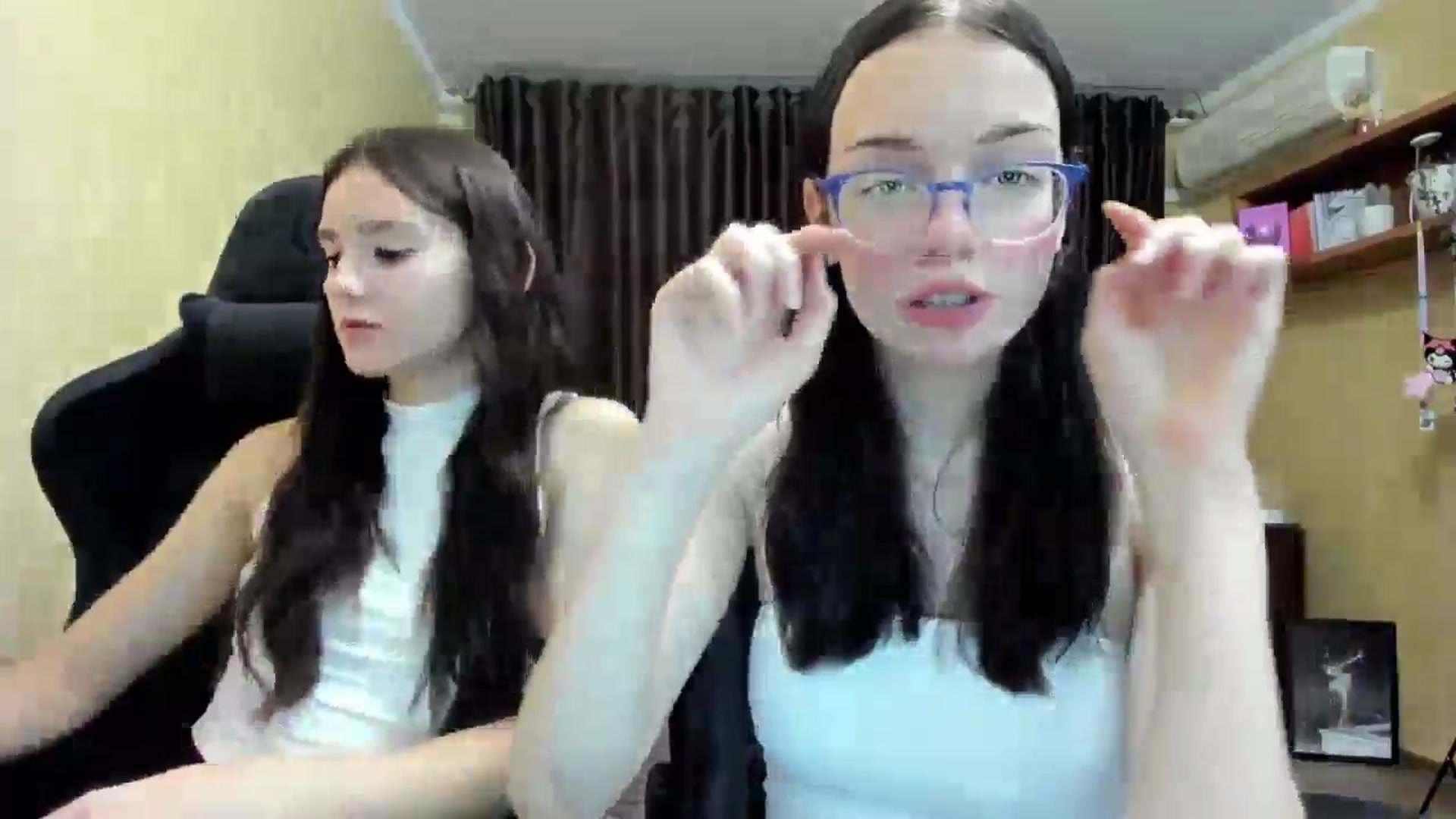 Gallery image thumbnail from Baby_Melania's myfreecams stream on, 09/10/2025, 17:54 image 6 of 20