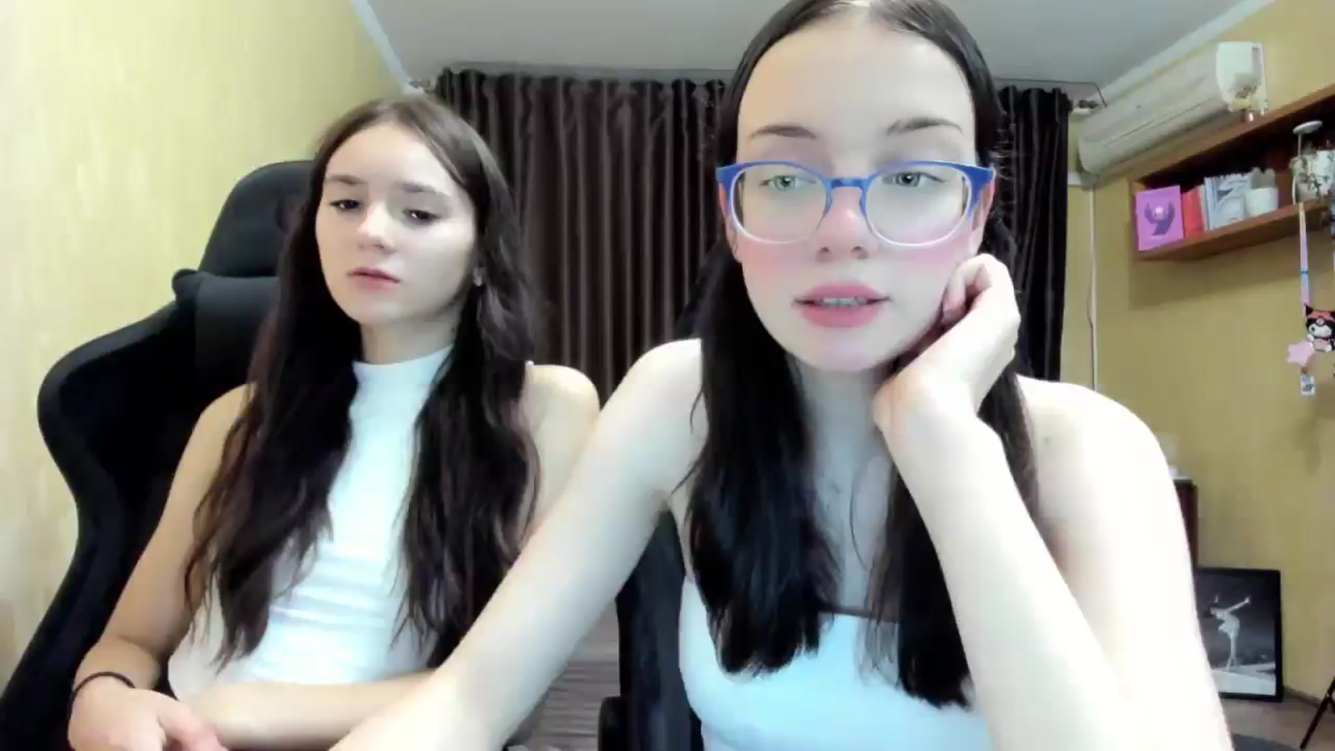 Gallery image thumbnail from Baby_Melania's myfreecams stream on, 09/10/2025, 17:54 image 11 of 20