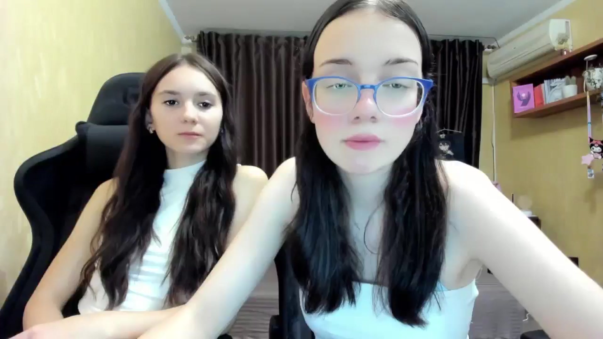 Gallery image thumbnail from Baby_Melania's myfreecams stream on, 09/10/2025, 17:54 image 7 of 20