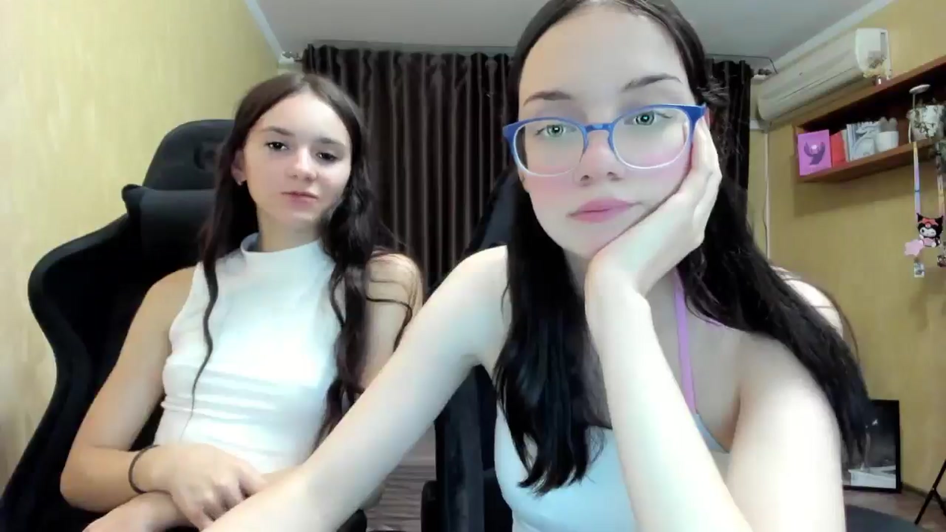 Gallery image thumbnail from Baby_Melania's myfreecams stream on, 09/10/2025, 18:51 image 15 of 20