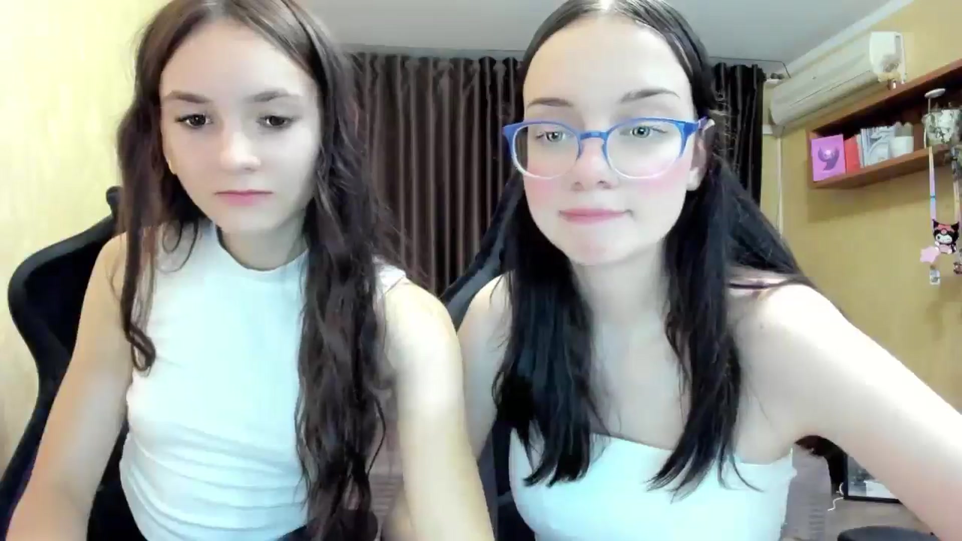Gallery image thumbnail from Baby_Melania's myfreecams stream on, 09/10/2025, 18:51 image 7 of 20