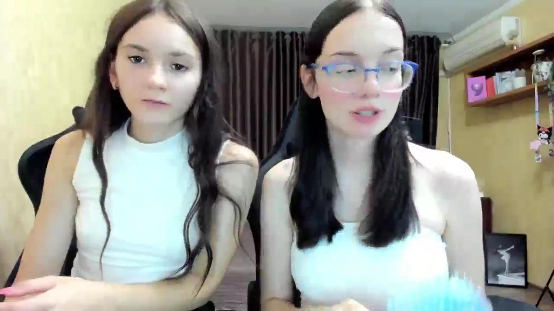 Gallery image thumbnail from Baby_Melania's myfreecams stream on, 09/10/2025, 18:51 image 16 of 20