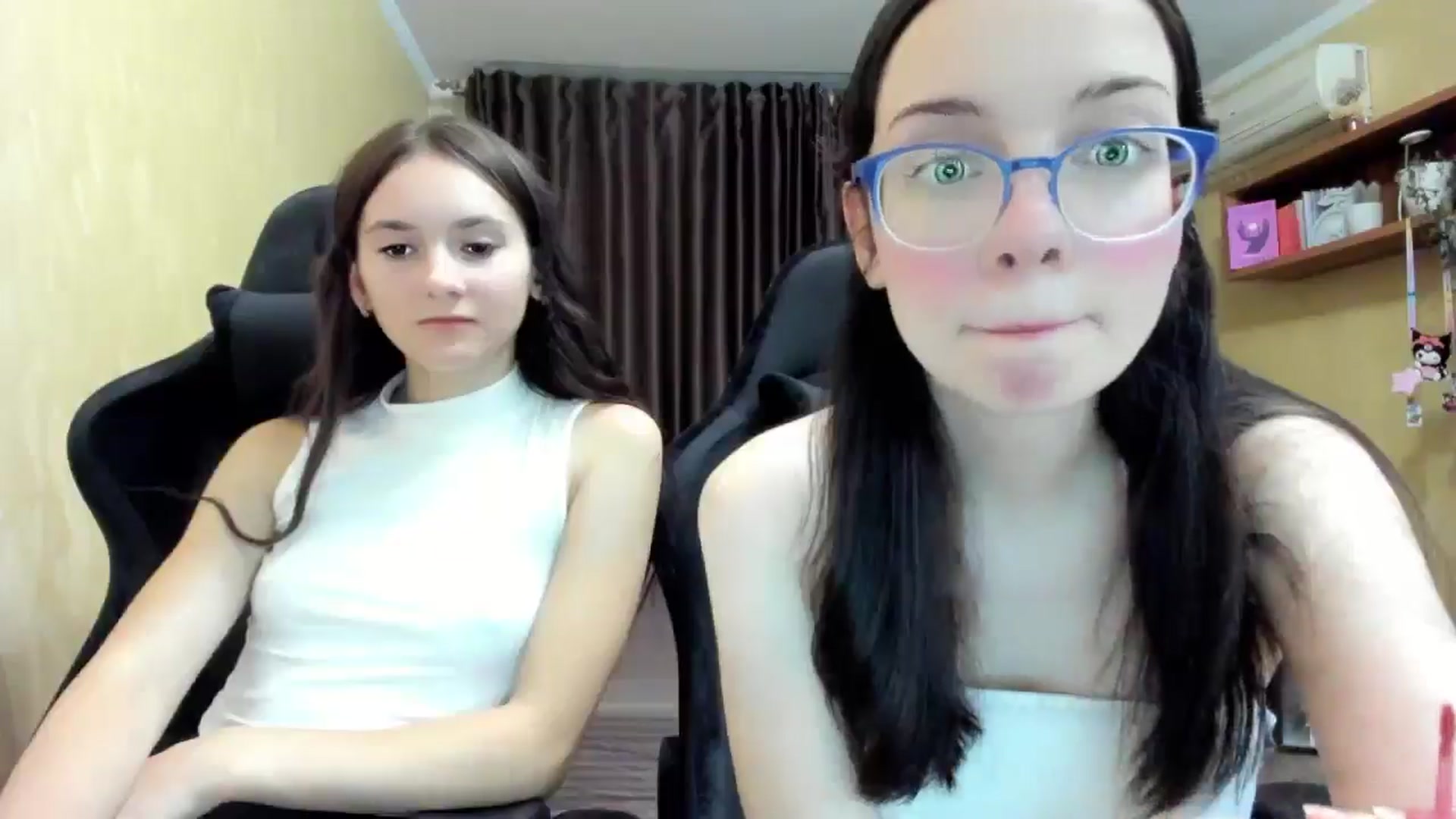 Gallery image thumbnail from Baby_Melania's myfreecams stream on, 09/10/2025, 18:51 image 19 of 20