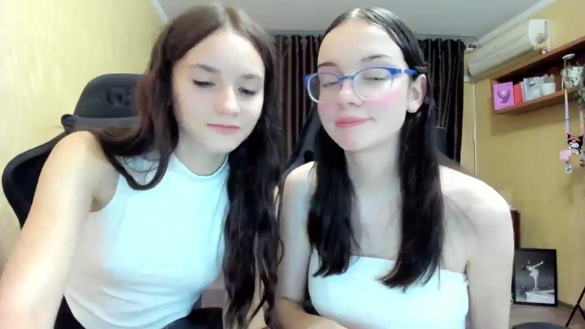 Gallery image thumbnail from Baby_Melania's myfreecams stream on, 09/10/2025, 18:51 image 4 of 20